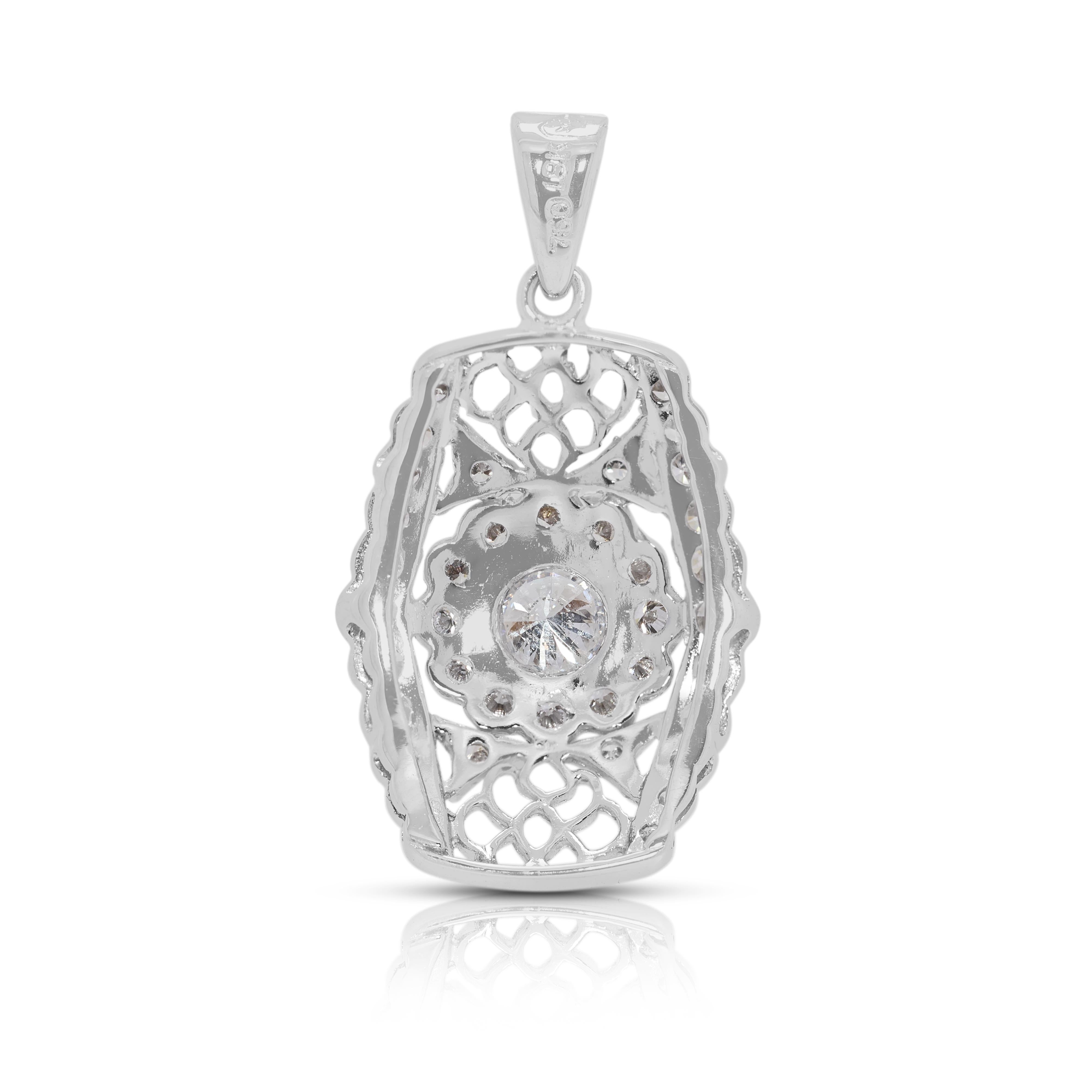 Éblouissant pendentif filigrane en or blanc 18 carats orné d'un diamant naturel de 0,63 ct. en vente 1