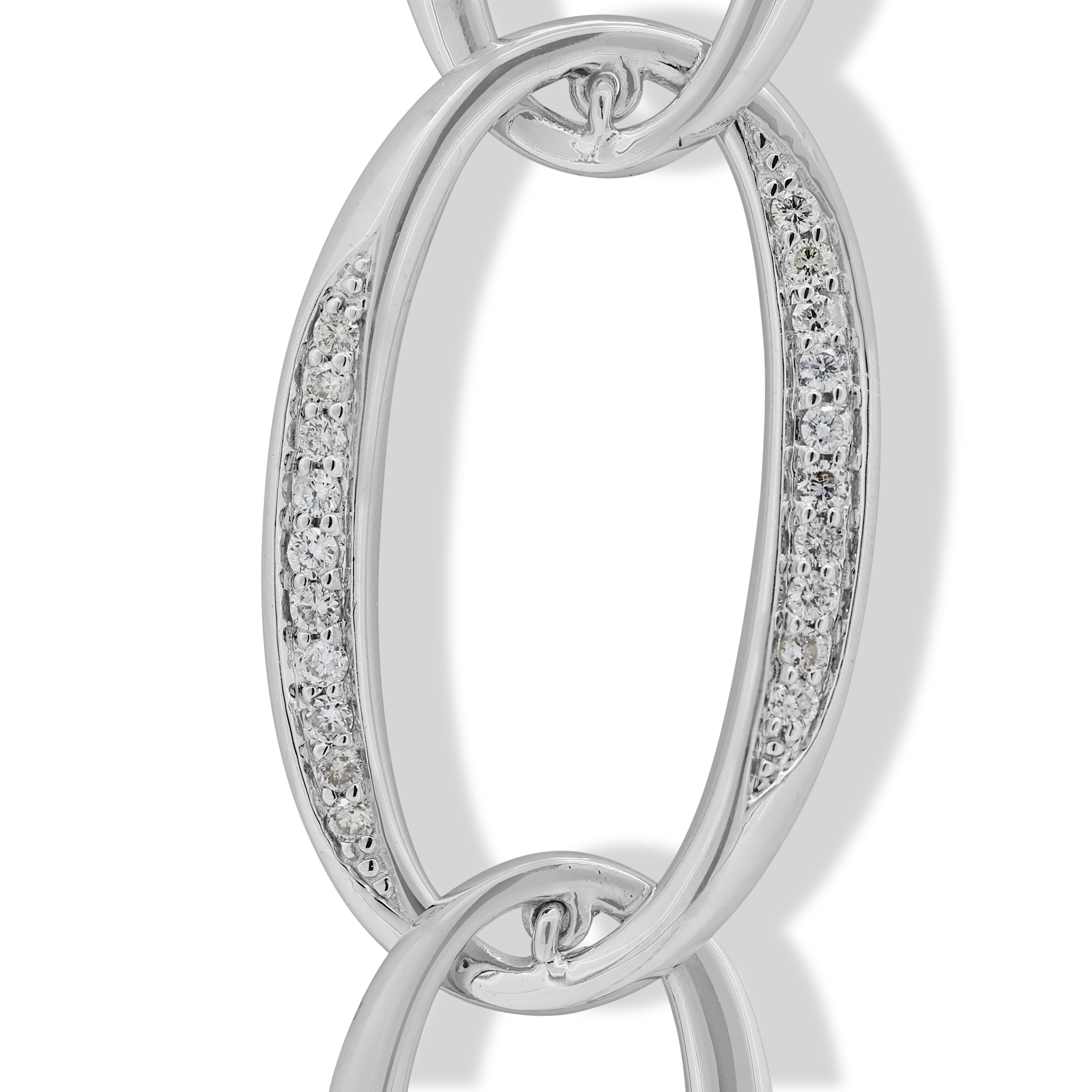 Collier éblouissant en or blanc 18 carats avec diamant naturel de 0,65 carat en vente 1