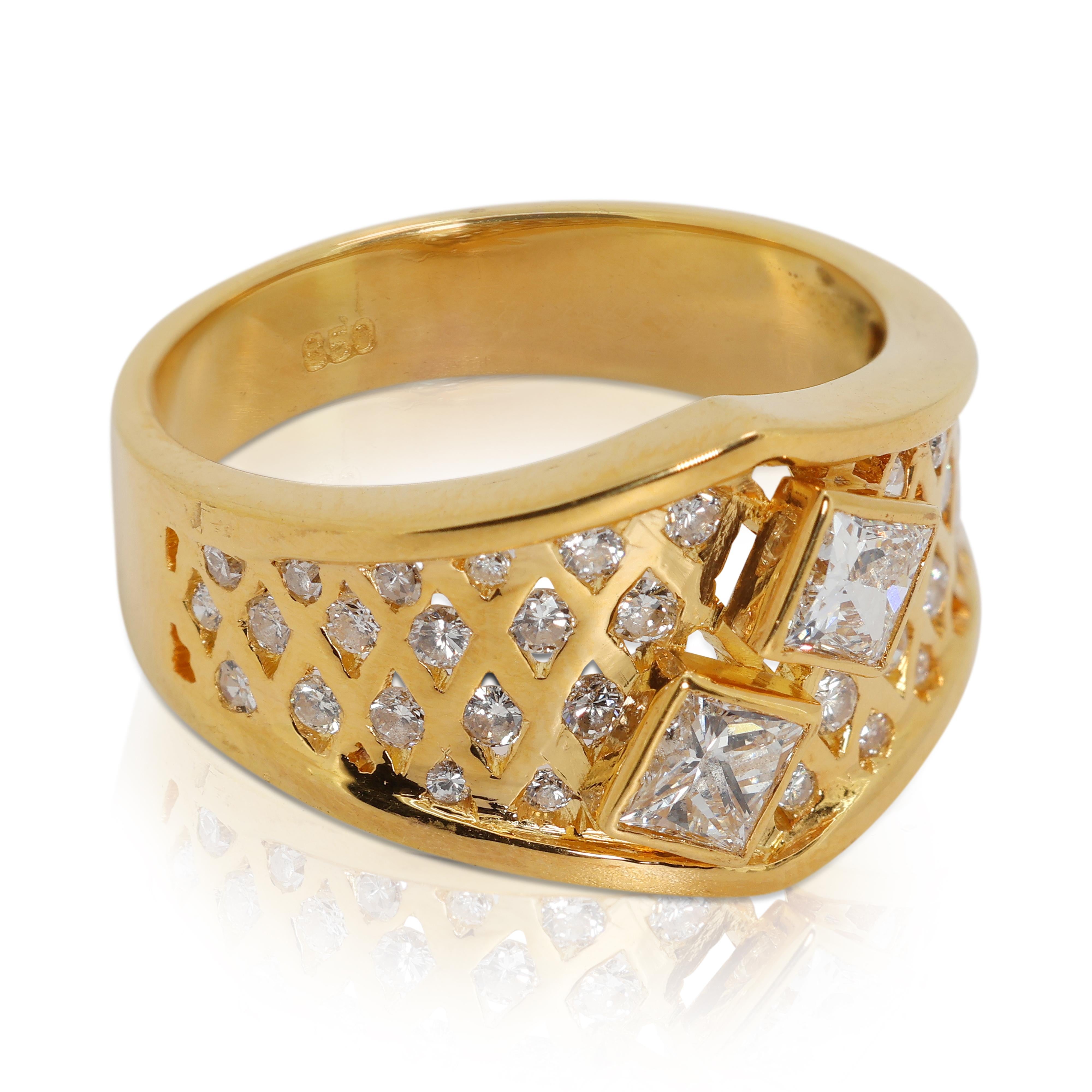 Dazzling 0.72 Mixed-Cut Natural Diamond Ring in 20K Yellow Gold 1