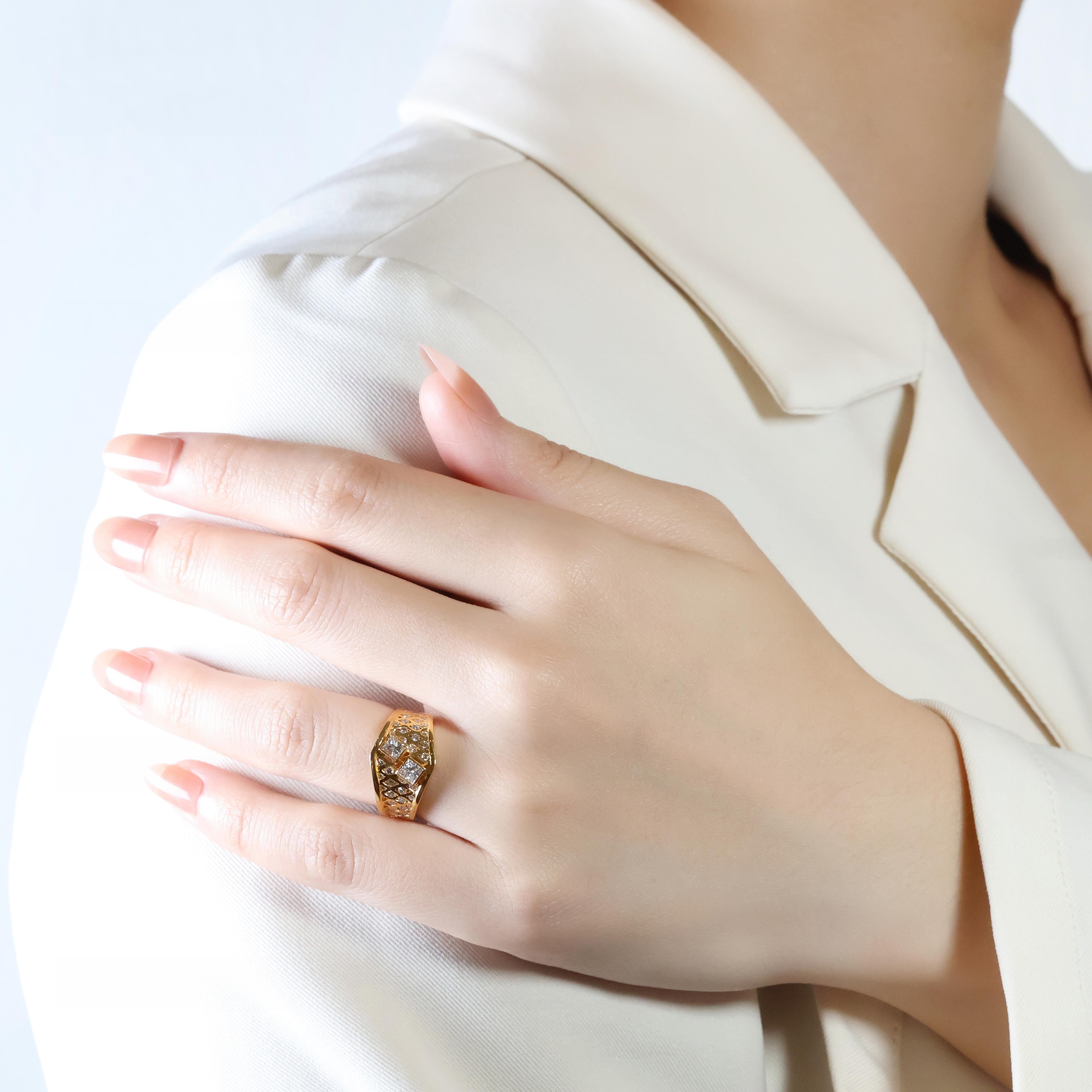 Dazzling 0.72 Mixed-Cut Natural Diamond Ring in 20K Yellow Gold 3