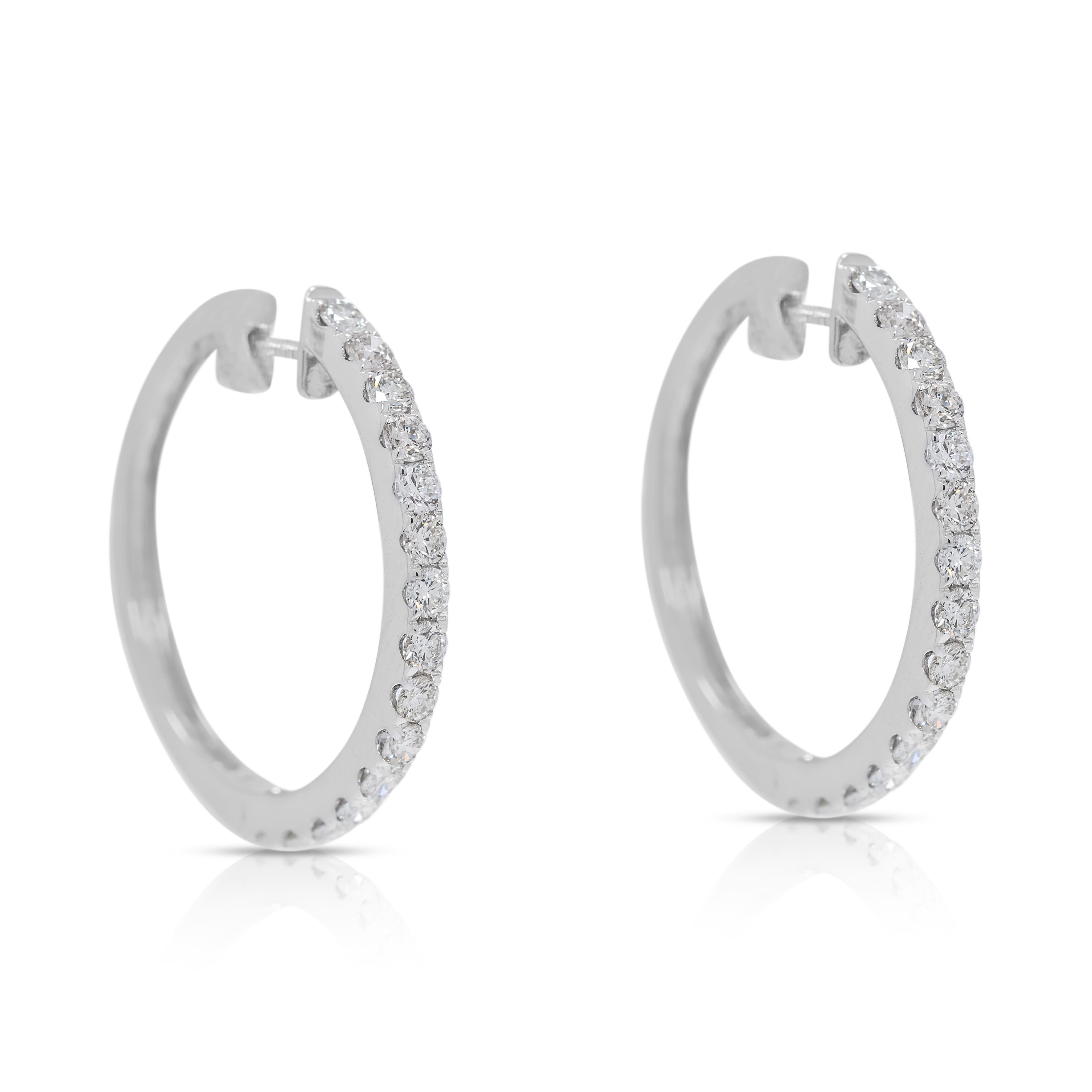 Schillernde 0,75ct natürliche Diamanten Ohrringe in 18K Weißgold (Rundschliff) im Angebot
