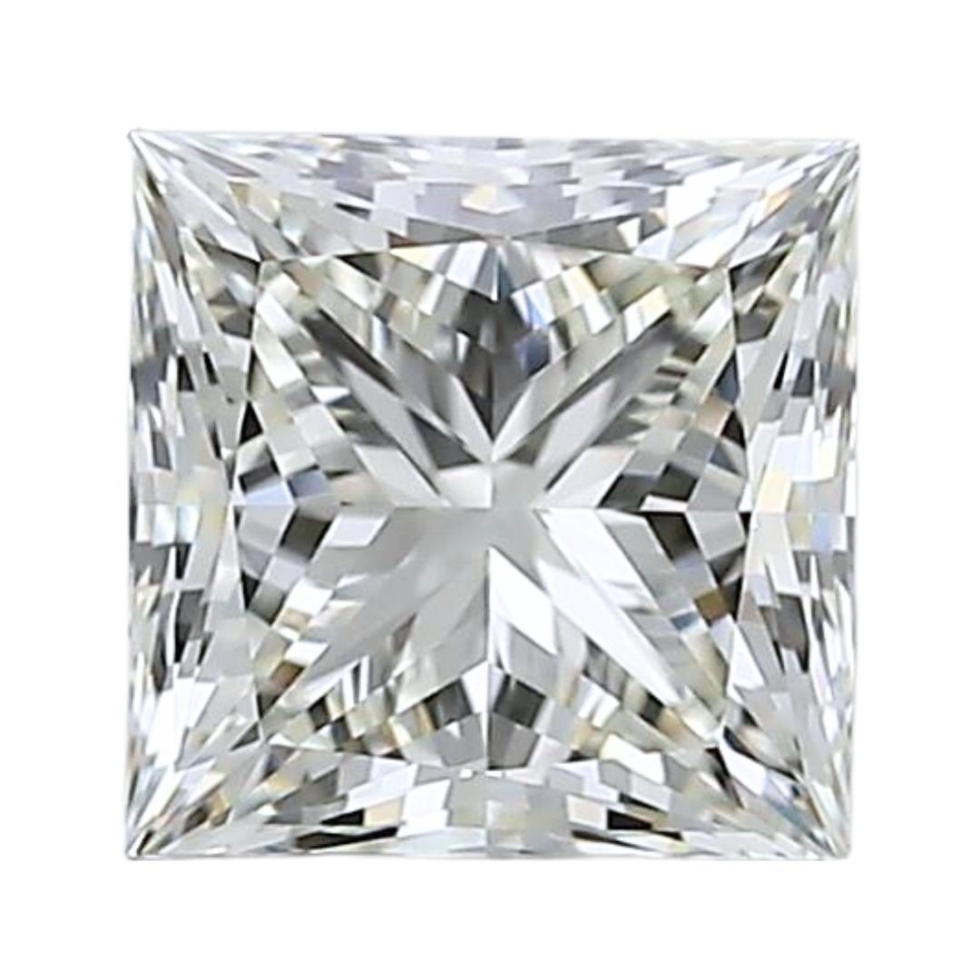 Dazzling 0.76ct Ideal Cut Natural Diamond - GIA Certified For Sale 2