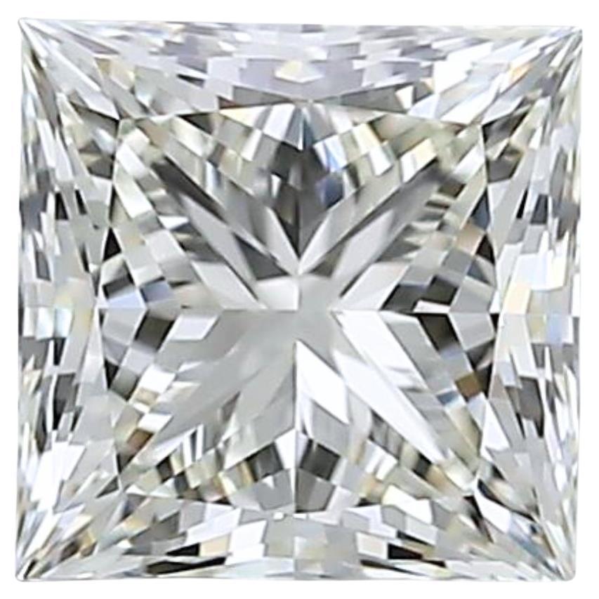 Dazzling 0.76ct Ideal Cut Natural Diamond - GIA Certified For Sale