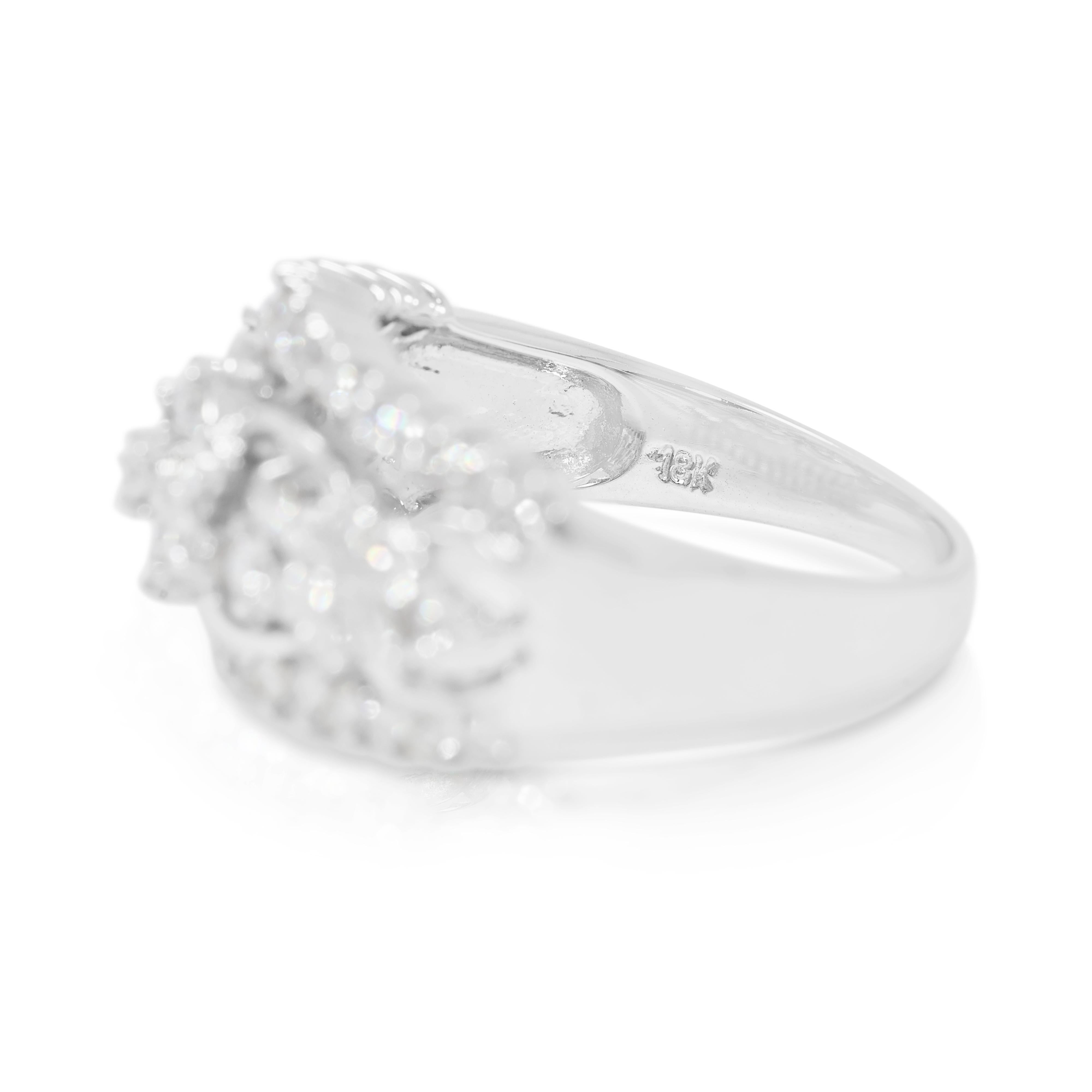 Dazzling 0.84ct Natural Diamond 18K White Gold Ring In Excellent Condition For Sale In רמת גן, IL