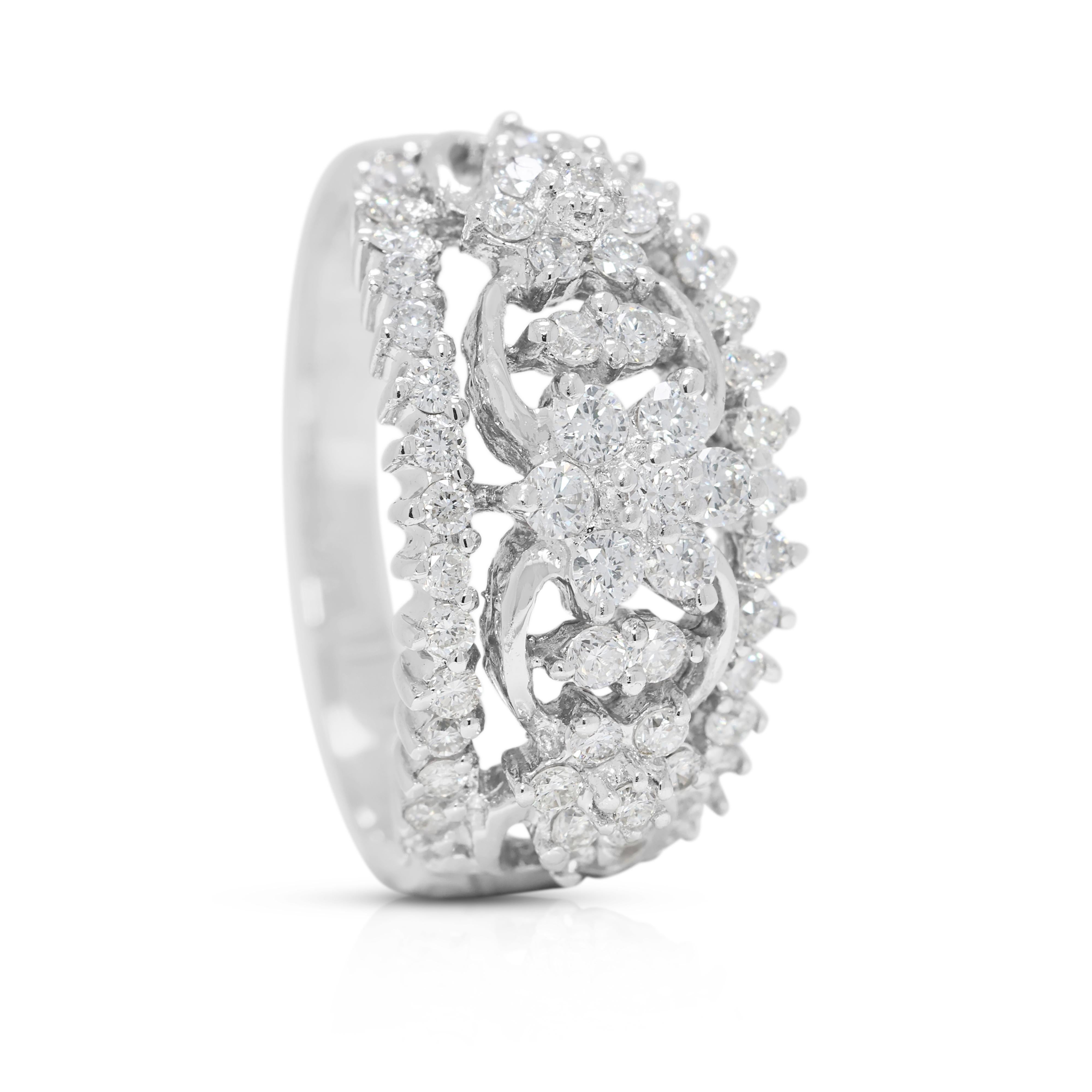 Dazzling 0.84ct Natural Diamond 18K White Gold Ring For Sale 1