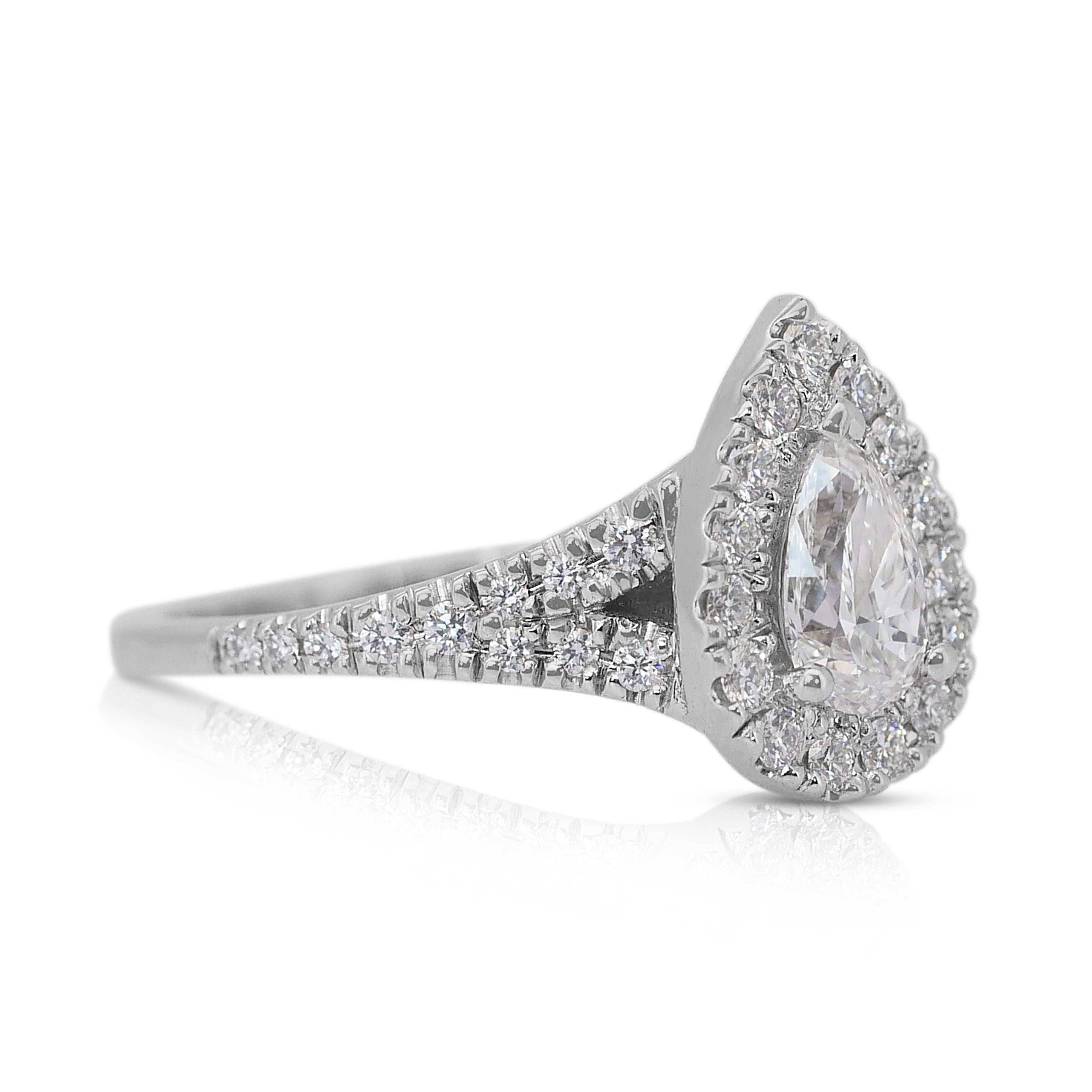 Deslumbrante Anillo Halo de Diamantes de 0,94 ct en Oro Blanco de 14k - Certificado GIA Corte pera