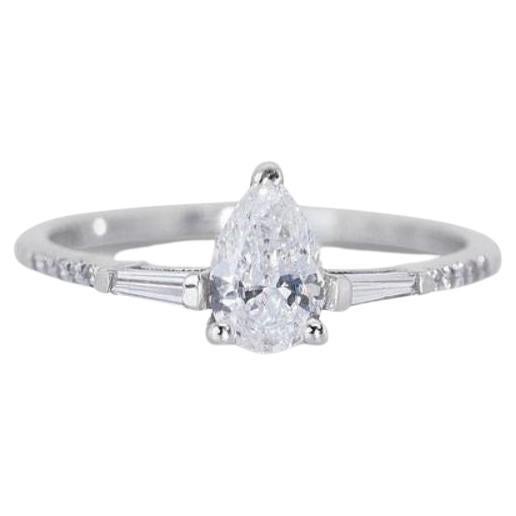 Dazzling 0.95ct Pear Diamond Ring set in 18K White Gold For Sale