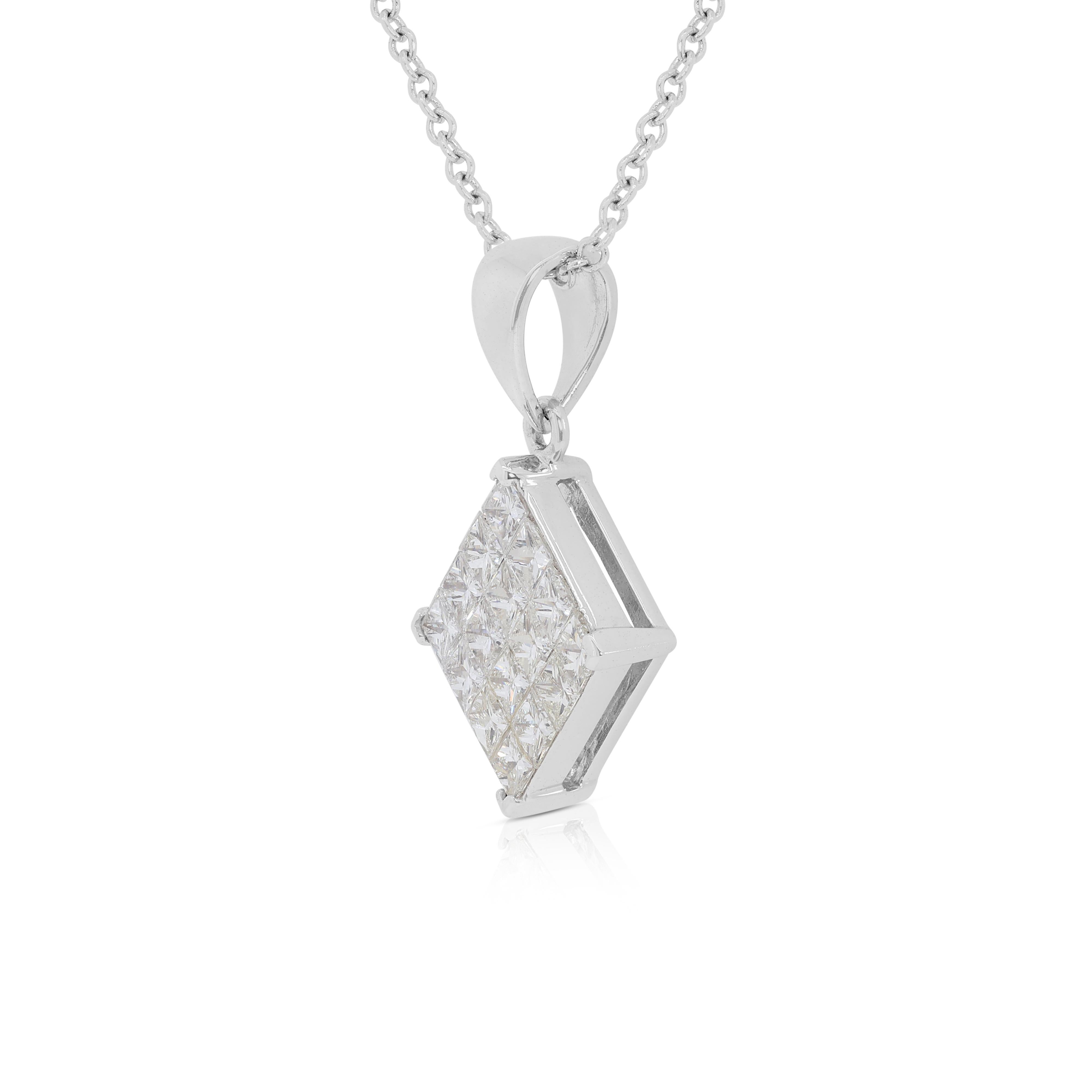 Dazzling 0.96 Natural Diamond Necklace in 18K White Gold In New Condition For Sale In רמת גן, IL