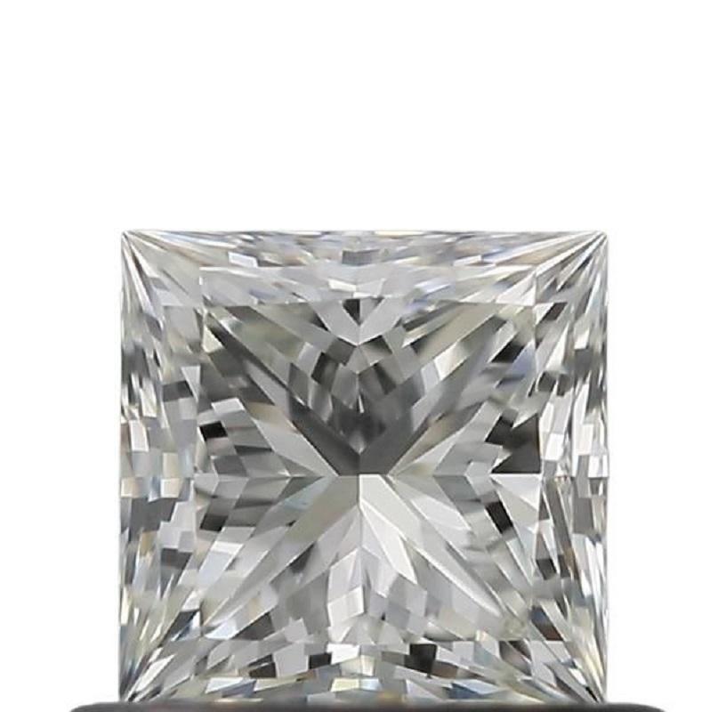1 Sparkling natural Square Modified cut diamond in a 0.5 carat J IF Excellent cut. This diamond comes with GIA Certificate and laser inscription number.

SKU: PT-1208
GIA 2447676088