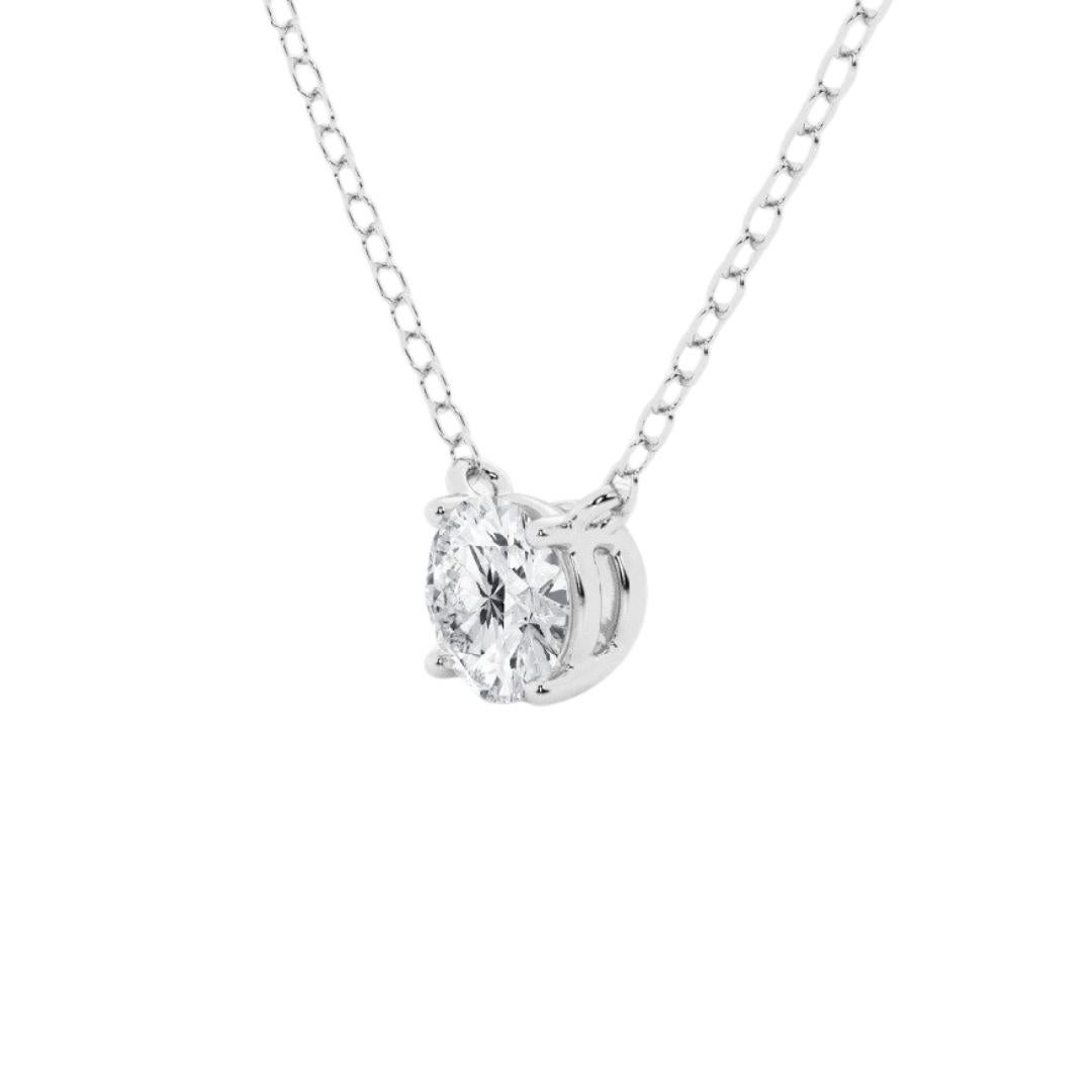 Dazzling 1.05ct Diamond Solitaire Necklace in 18k White Gold - GIA Certified In New Condition For Sale In רמת גן, IL