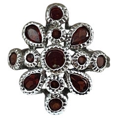 Dazzling 10K White Gold Garnet Floral Ring Size 6