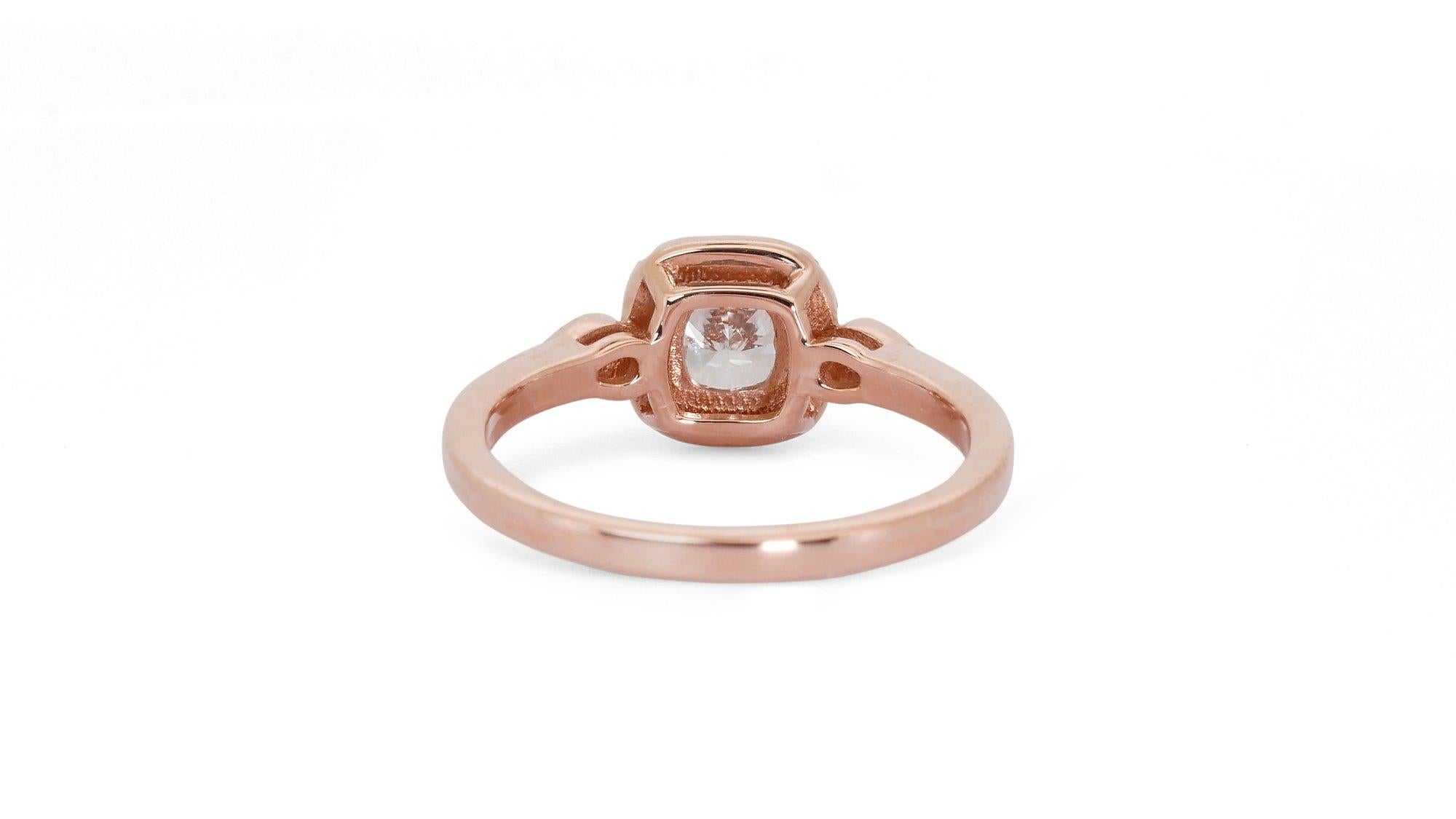 Abbagliante anello aureolato con 1,10 carati di diamanti in oro rosa 18 carati - certificato GIA in vendita 1
