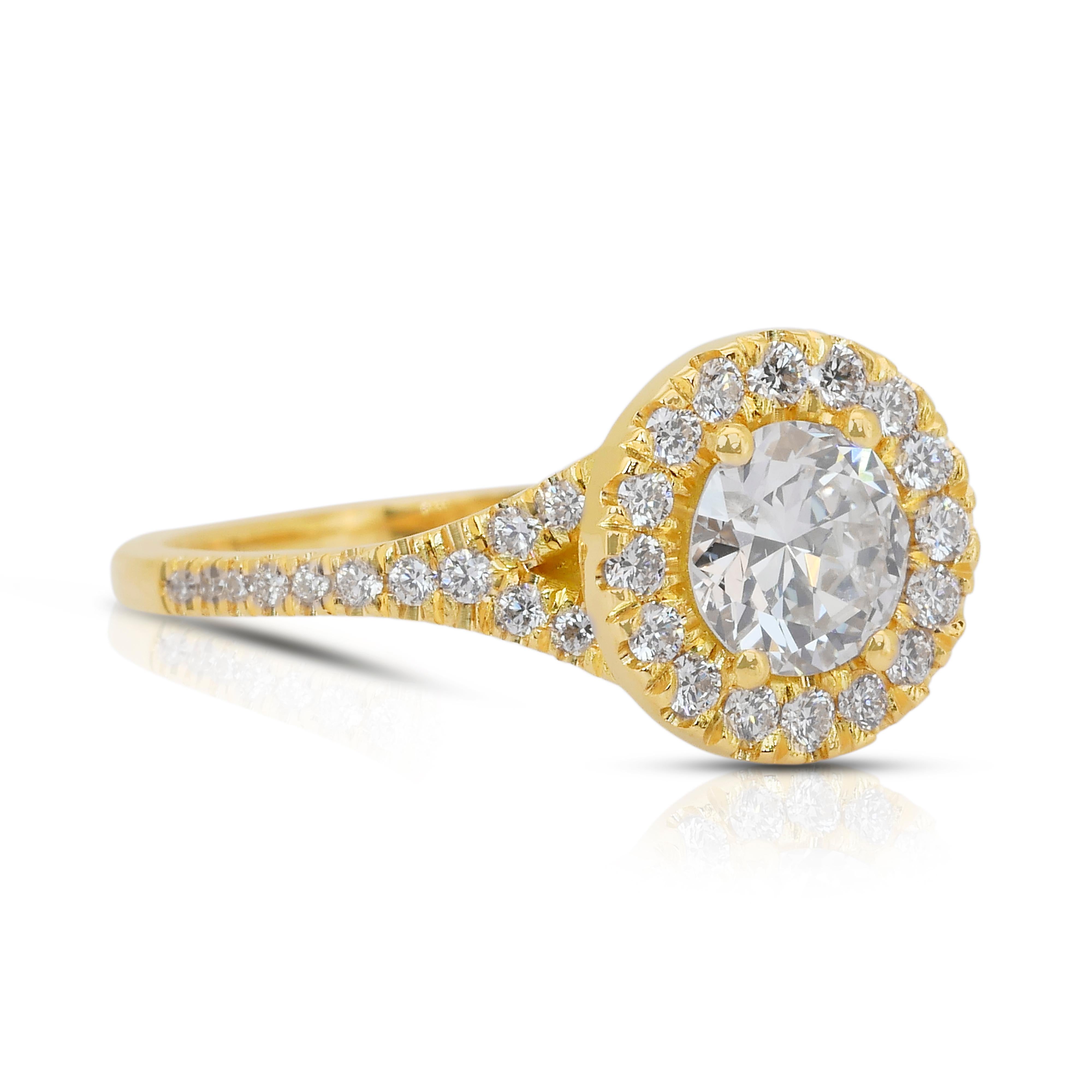 Dazzling 1.14ct Diamonds Halo Ring in 18k Yellow Gold - IGI Certified Corte redondo en venta