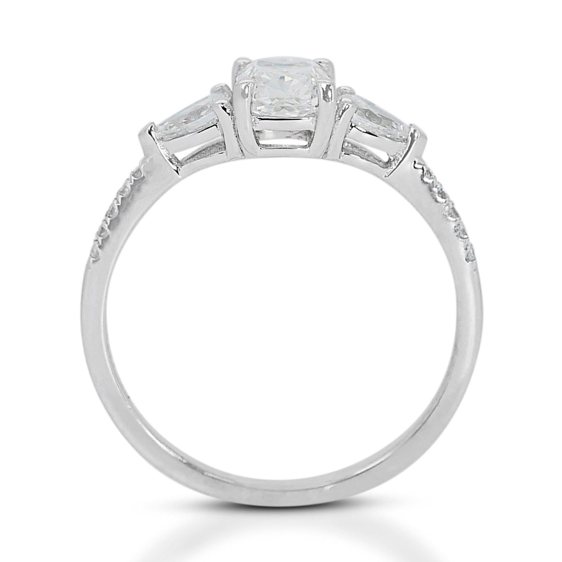 Abbagliante anello a tre pietre con doppio diamante eccellente taglio ideale da 1,17 ct. In condizioni Nuovo in vendita a רמת גן, IL