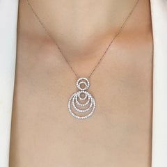 Pendentif éblouissant en or blanc 18 carats avec diamants naturels de 1,21 carat