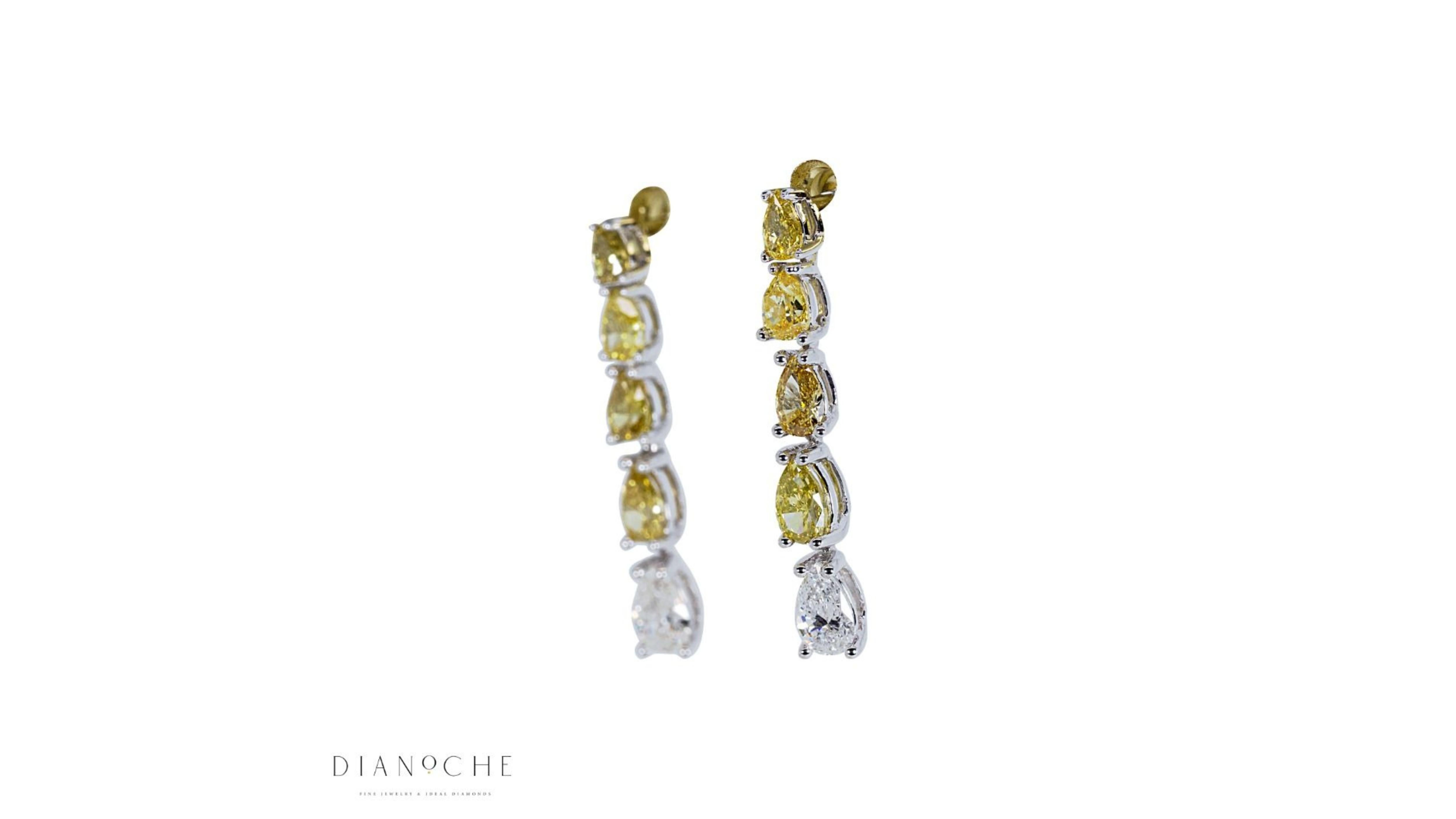Dazzling 1.24ct. Pear Brilliant Dangling Diamond Earrings In New Condition For Sale In רמת גן, IL
