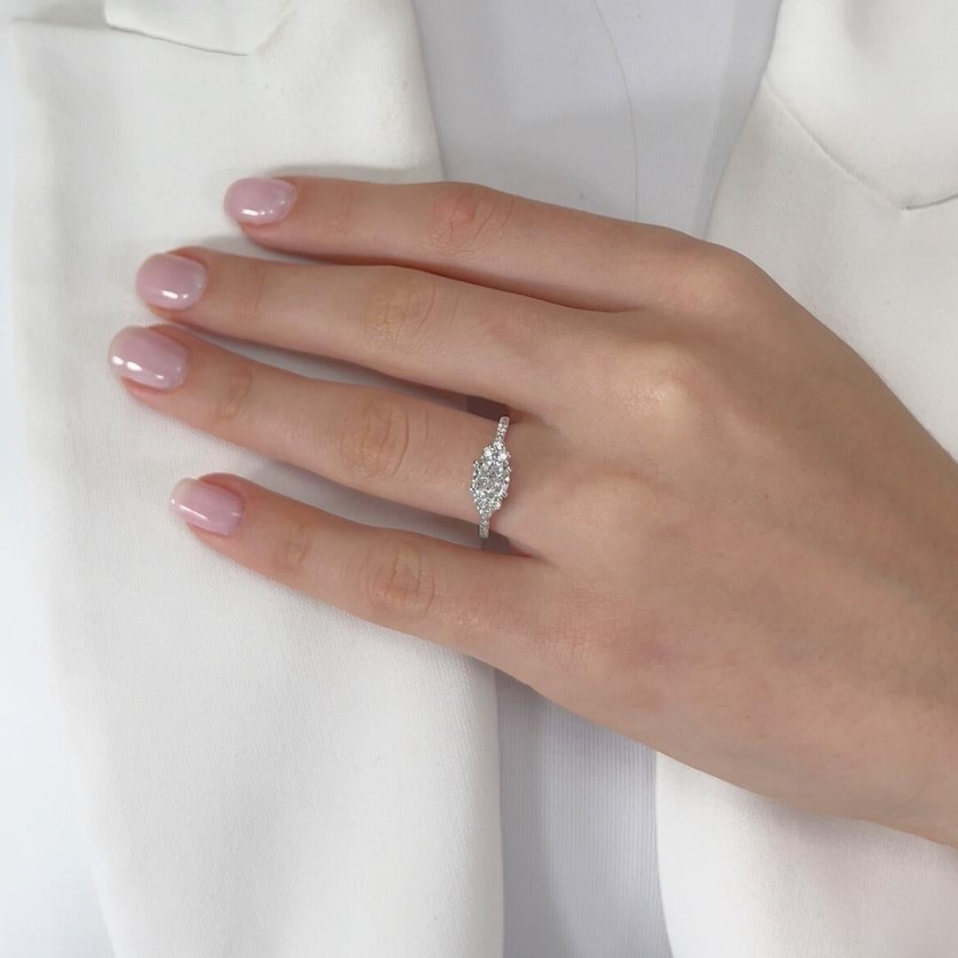 Dazzling 1.34ct Diamonds Pave Ring in 18k White Gold - GIA Certified

Experience unparalleled brilliance with this exquisite 18K white gold diamond pavé ring, showcasing a breathtaking 1.01ct cushion-cut diamond. Enhancing its brilliance, 16 round