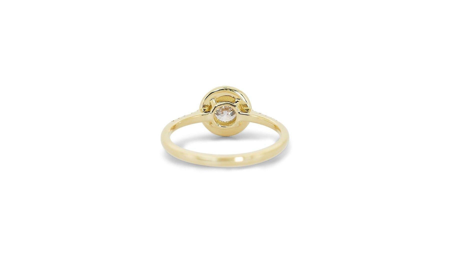 Schillernder 1,36 Karat Diamanten Halo-Ring aus 18 Karat Gelbgold - GIA zertifiziert im Angebot 2