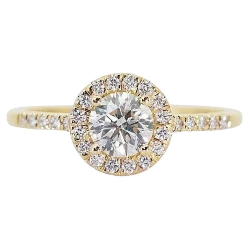 Schillernder 1,36 Karat Diamanten Halo-Ring aus 18 Karat Gelbgold - GIA zertifiziert im Angebot
