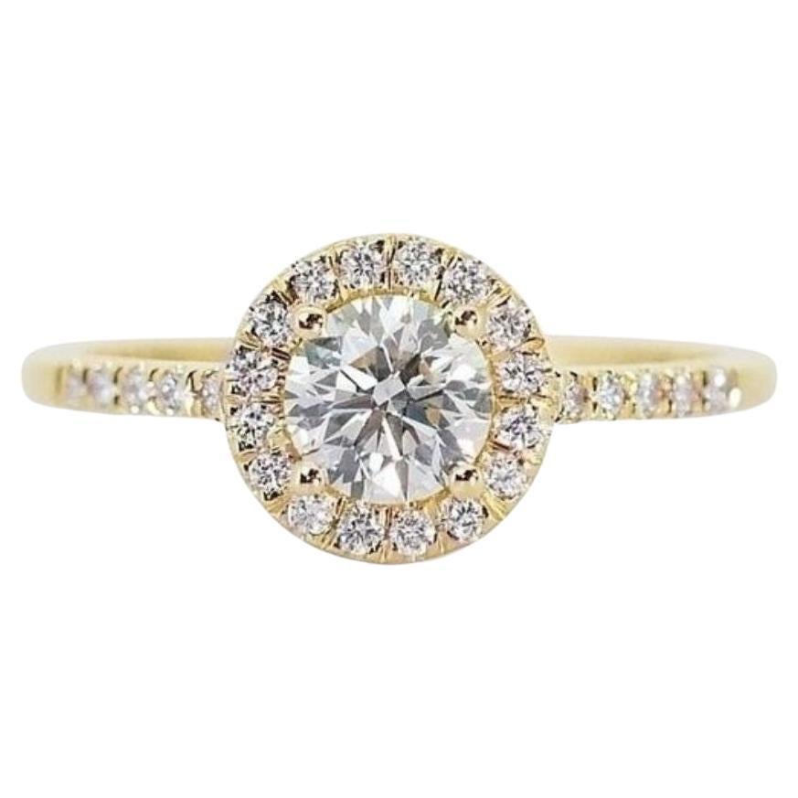 Deslumbrante Anillo Halo de Diamantes de 1.36ct en Oro Amarillo de 18k - Certificado GIA