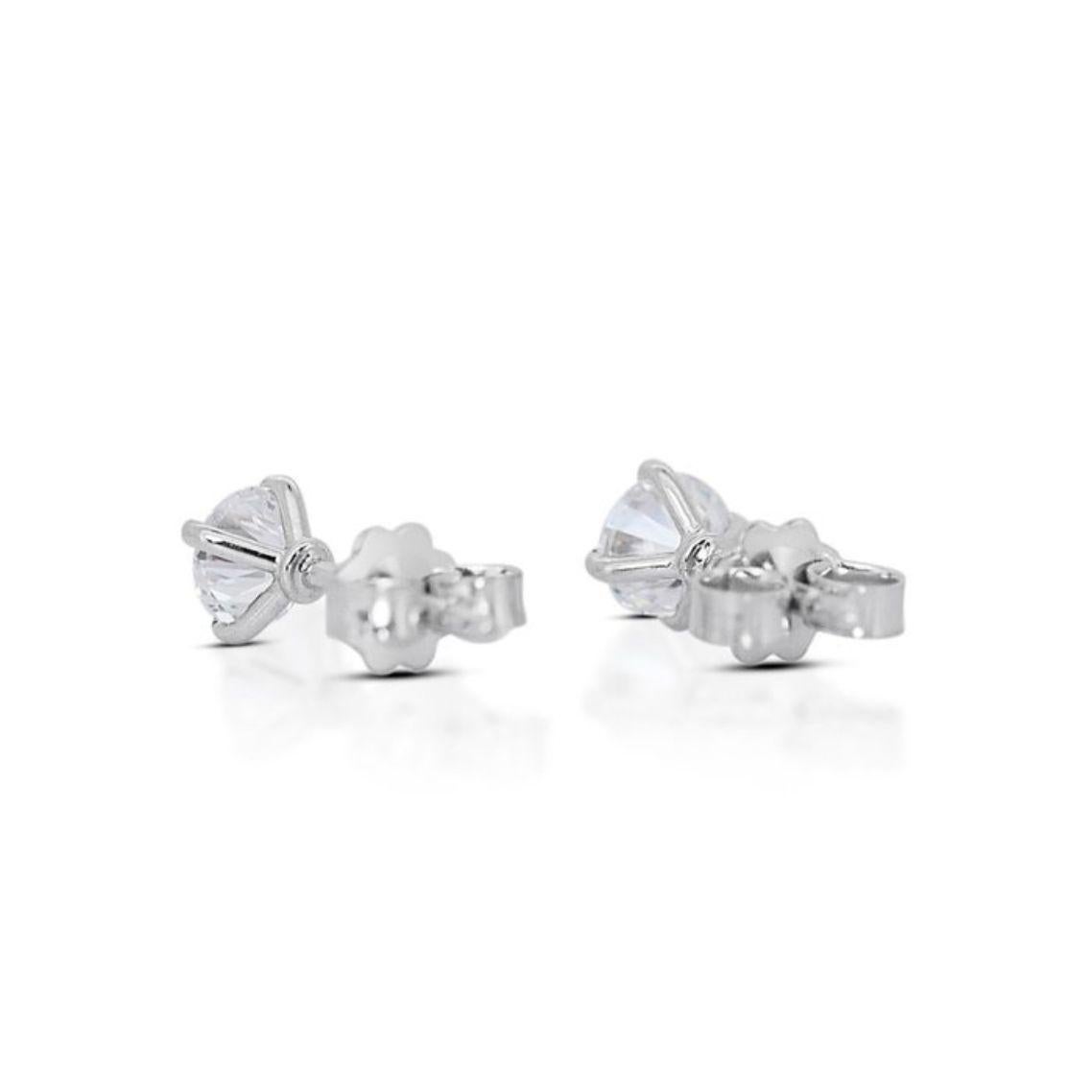 Women's Dazzling 1.4 Carat Round Brilliant Diamond Stud Earrings in 18K White Gold For Sale