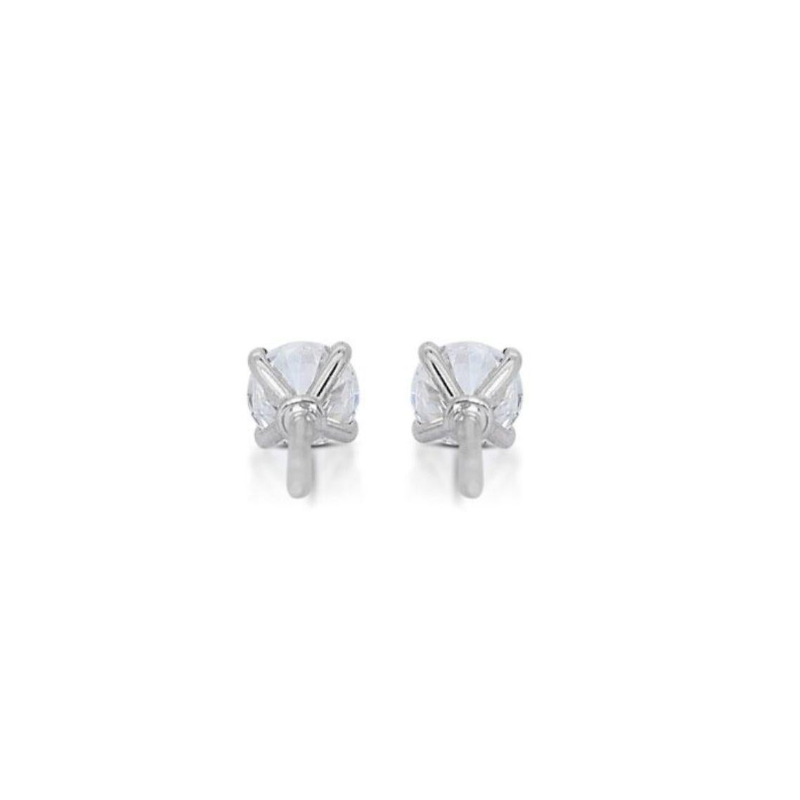 Dazzling 1.4 Carat Round Brilliant Diamond Stud Earrings in 18K White Gold For Sale 1
