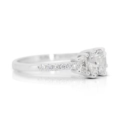 Dazzling 1.40ct Diamonds 3-Stone Ring in 18k White Gold - GIA Certified