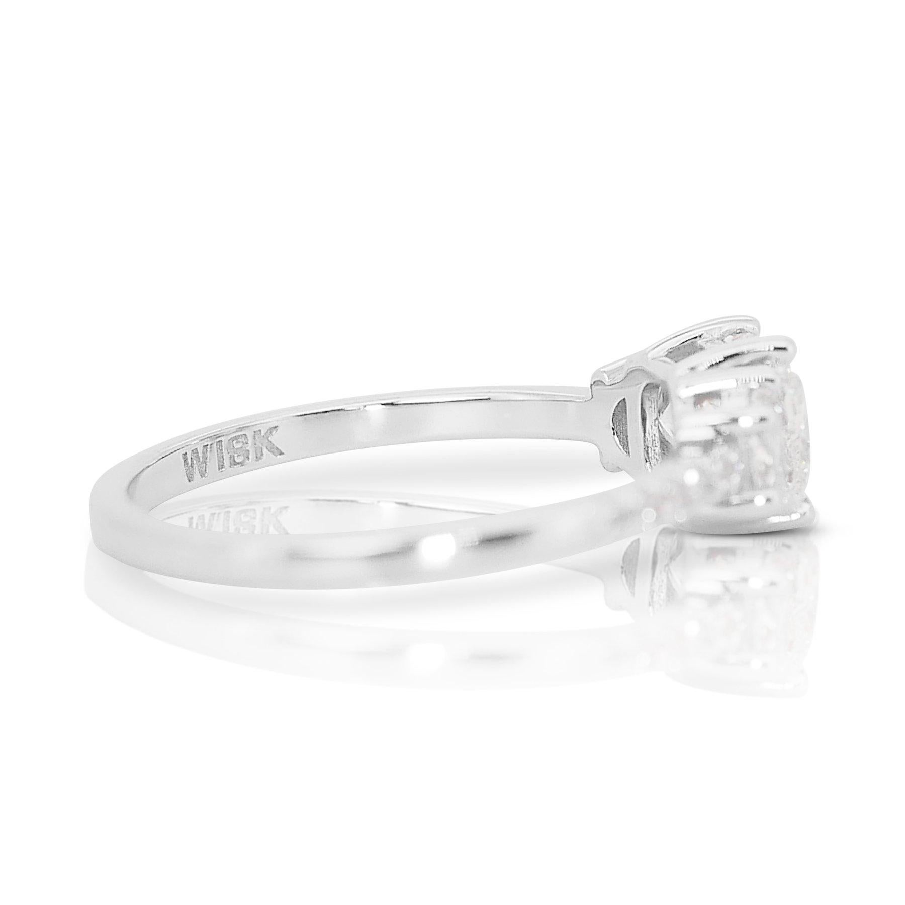 Schillernder 1,40 Karat Diamanten 3-Stein-Ring aus 18 Karat Weißgold - GIA zertifiziert im Zustand „Neu“ im Angebot in רמת גן, IL