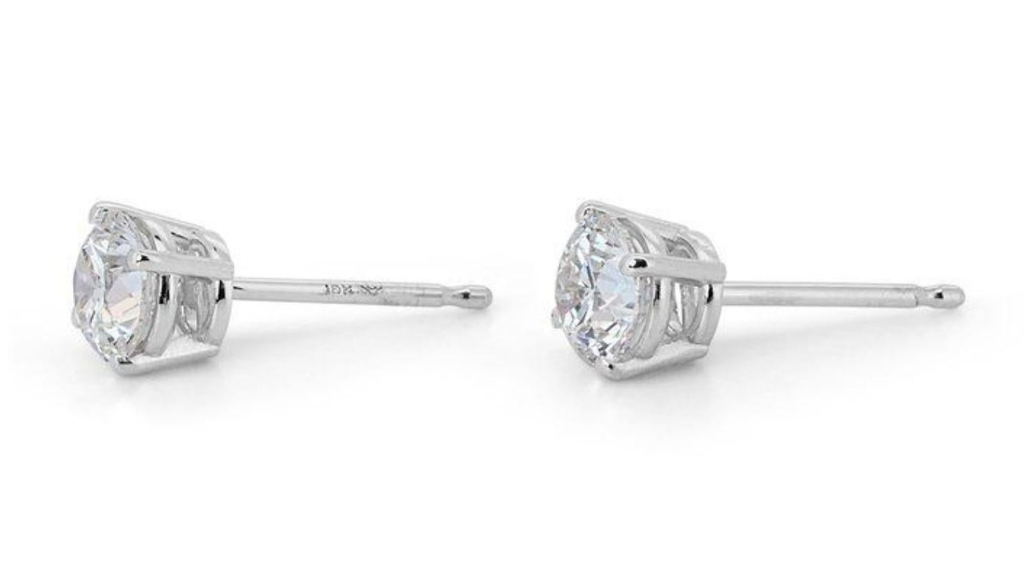Round Cut Dazzling 1.41ct Round Brilliant Diamond Stud Earrings For Sale