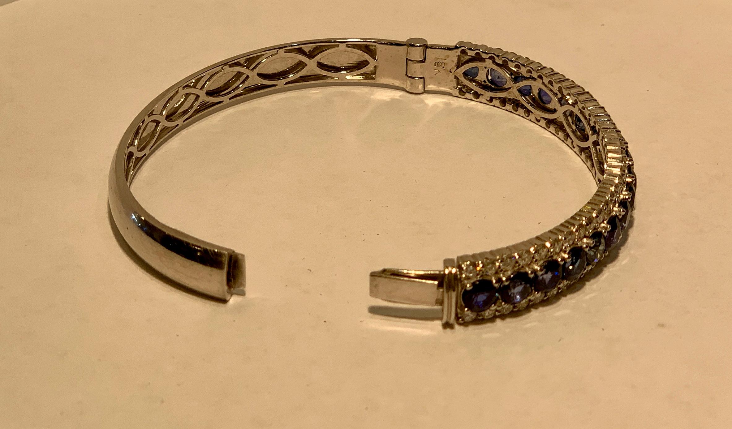 Dazzling 15.15 Carat Blue Sapphires and Diamonds 18 Karat Hinged Bangle Bracelet 6