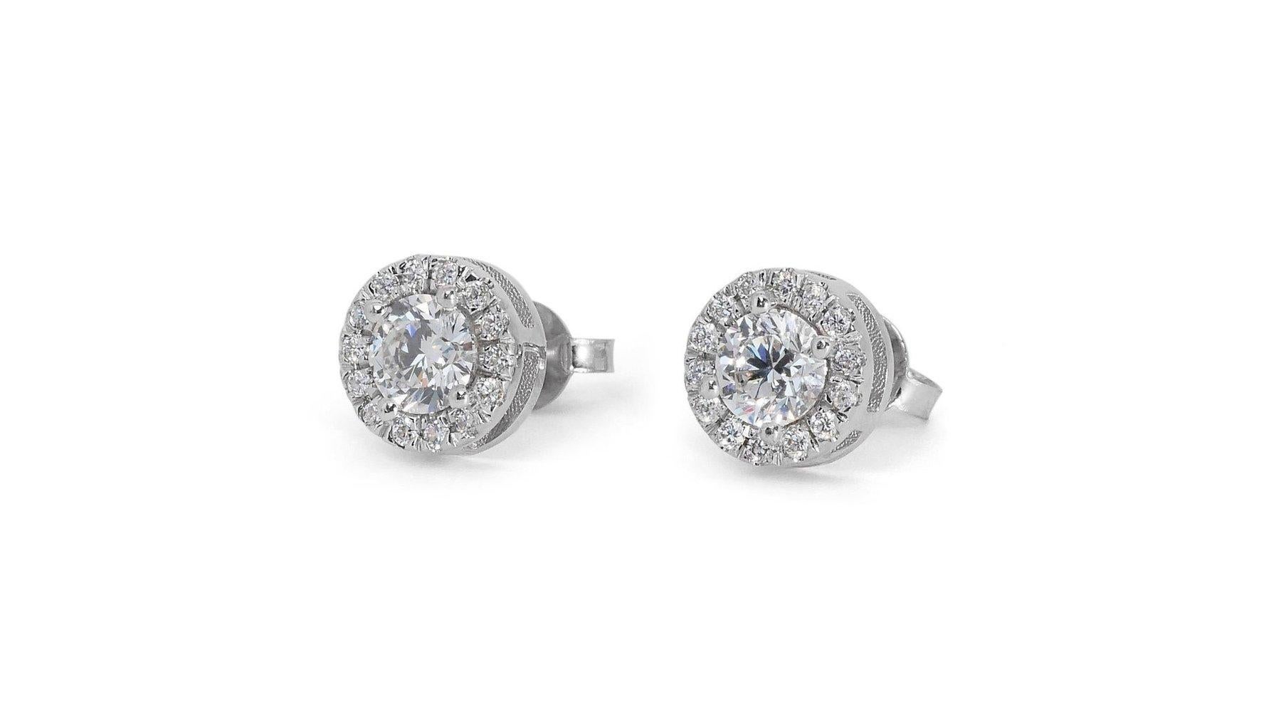 Dazzling 1.45ct Diamond Stud Earrings in 18k White Gold - GIA Certified For Sale 1