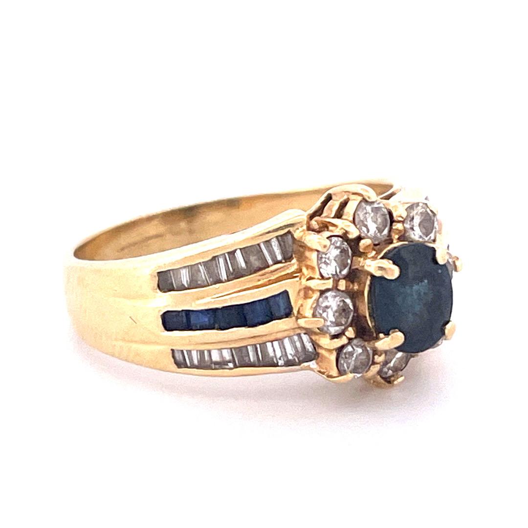 Mixed Cut Dazzling 14k Yellow Gold Sapphire Ring For Sale