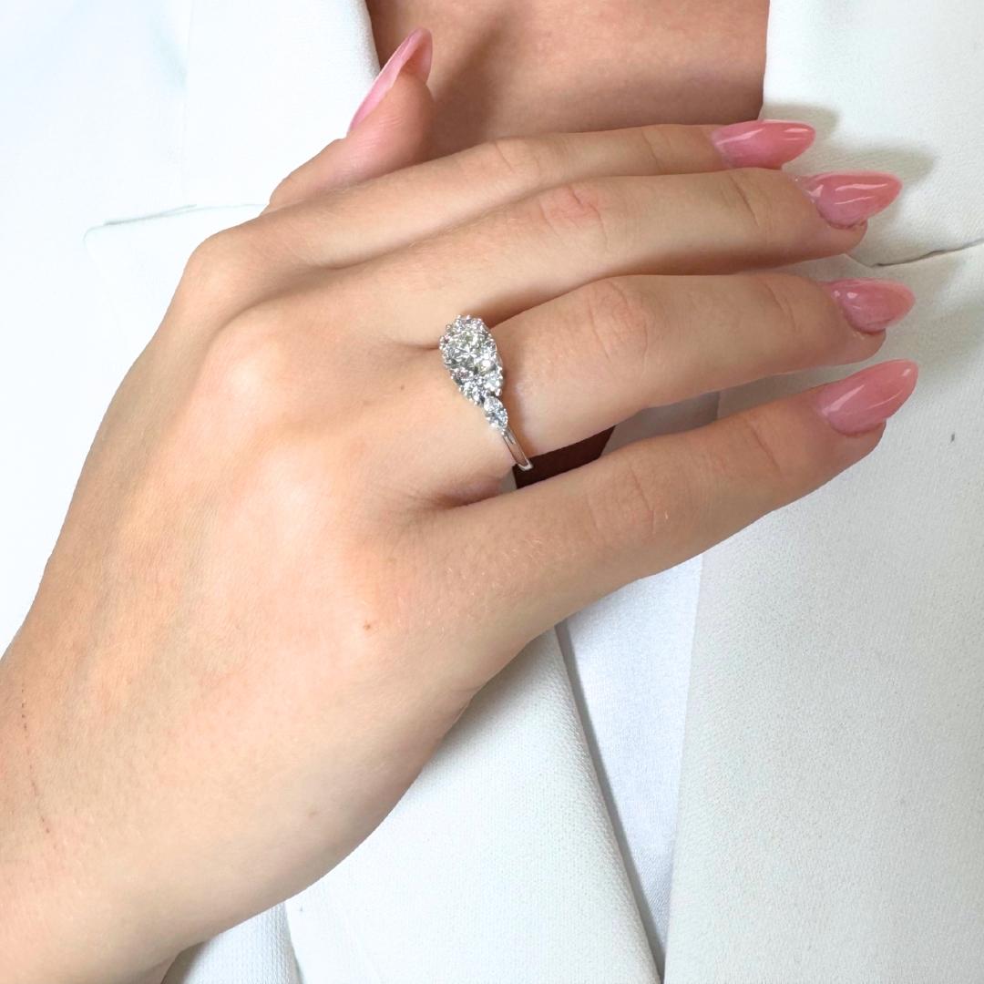 Dazzling 1.51ct Diamonds Ring in 14k White Gold - GIA Certified im Angebot 5