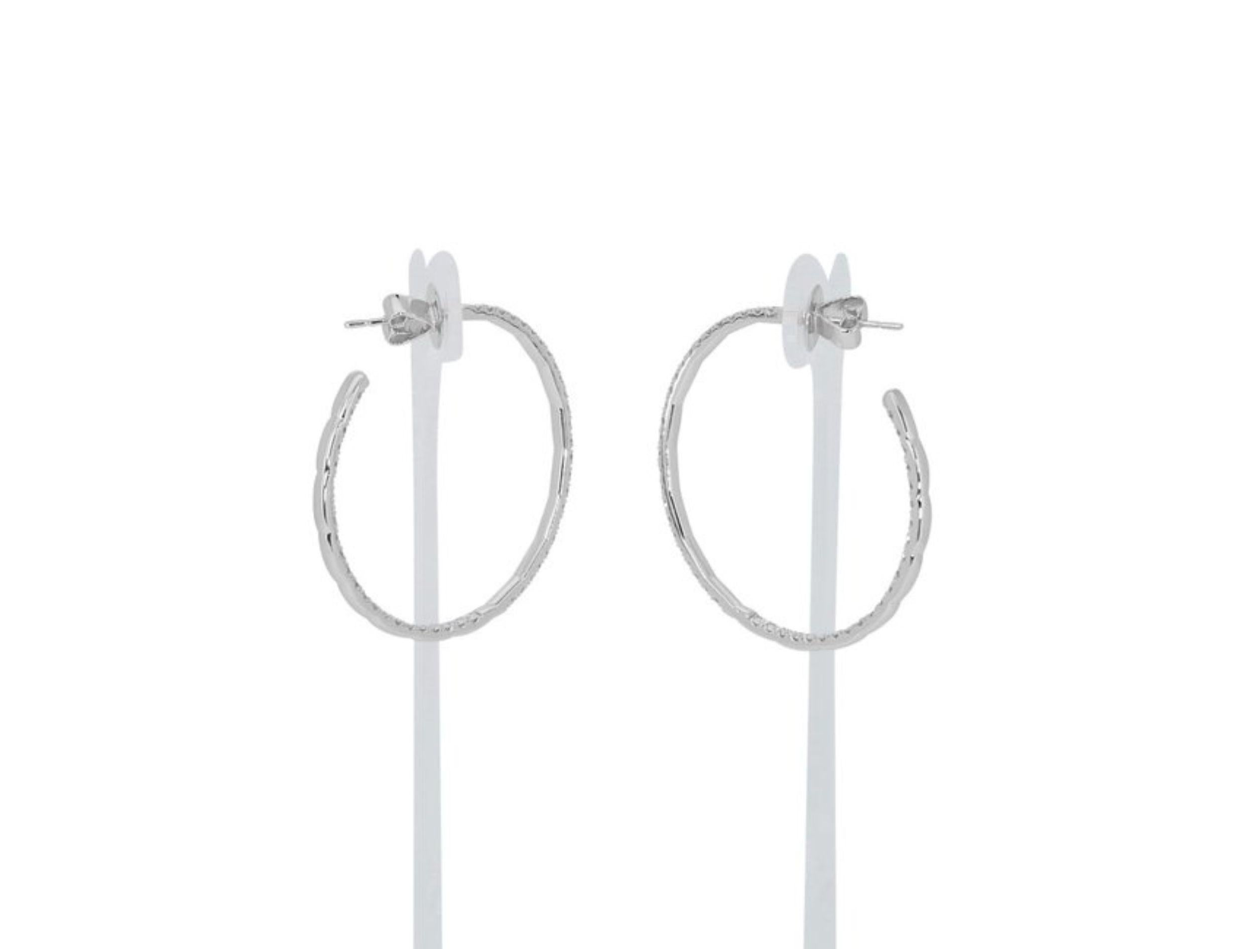 Women's Dazzling 1.71ct Diamond Hoop Earrings For Sale