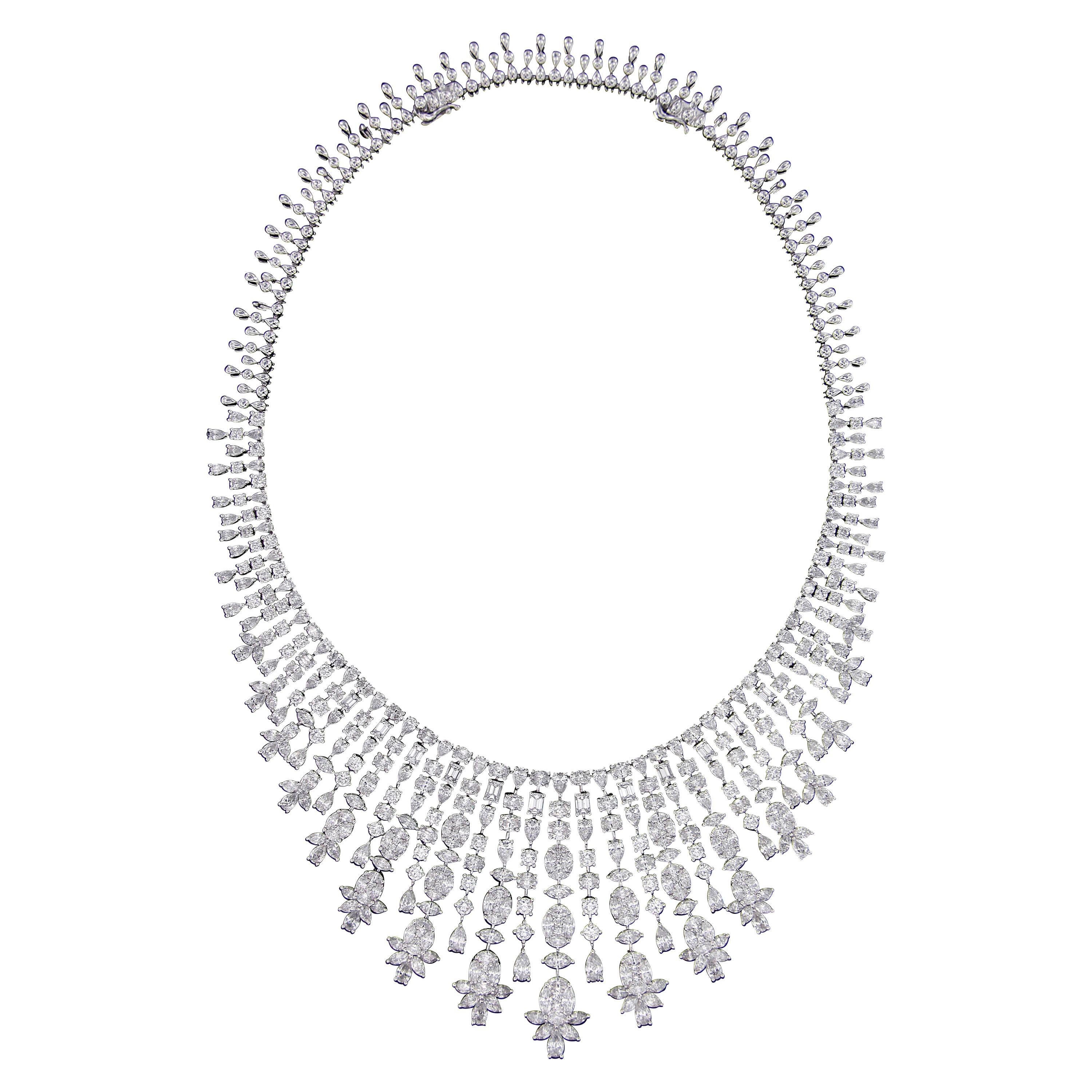 Dazzling 18 Karat White Gold and Diamond Necklace For Sale