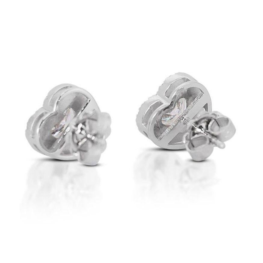 Dazzling 1.82ct Heart Diamond Earring set in 18K White Gold For Sale 1