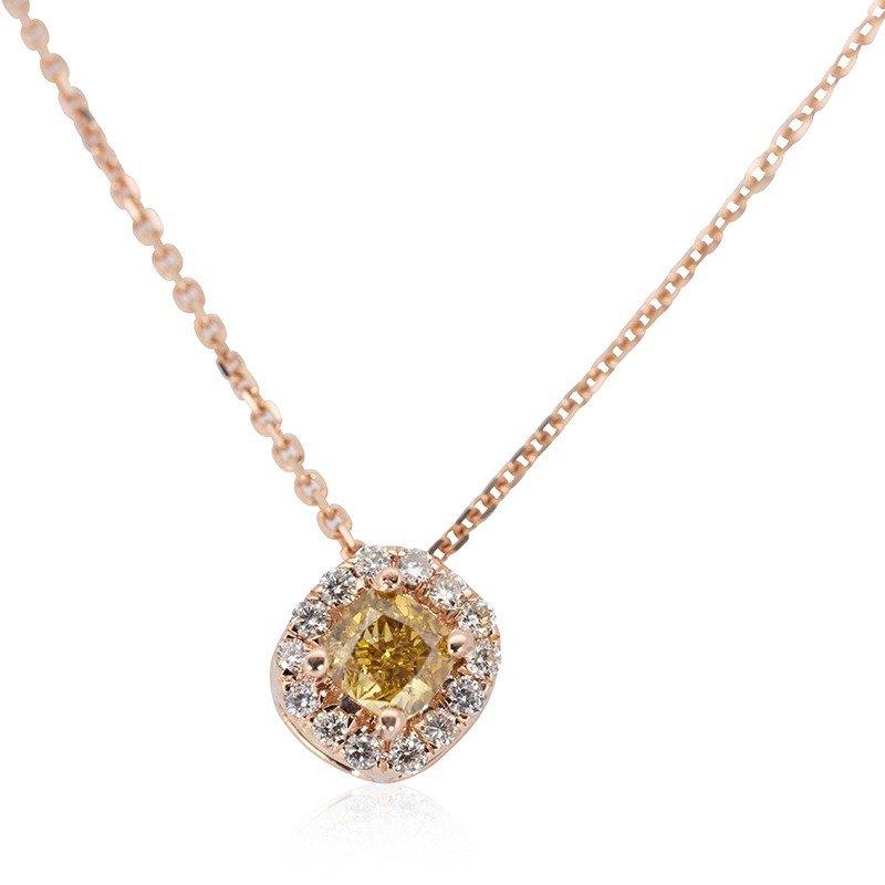 Dazzling 18k Rose gold Halo Fancy Necklace w/ 0.20 ct  Natural Diamond AIG Cert In New Condition For Sale In רמת גן, IL