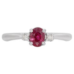 Éblouissante bague en or blanc 18 carats à 3 pierres, rubis naturel de 0,34 carat et diamants, certifiée NGI