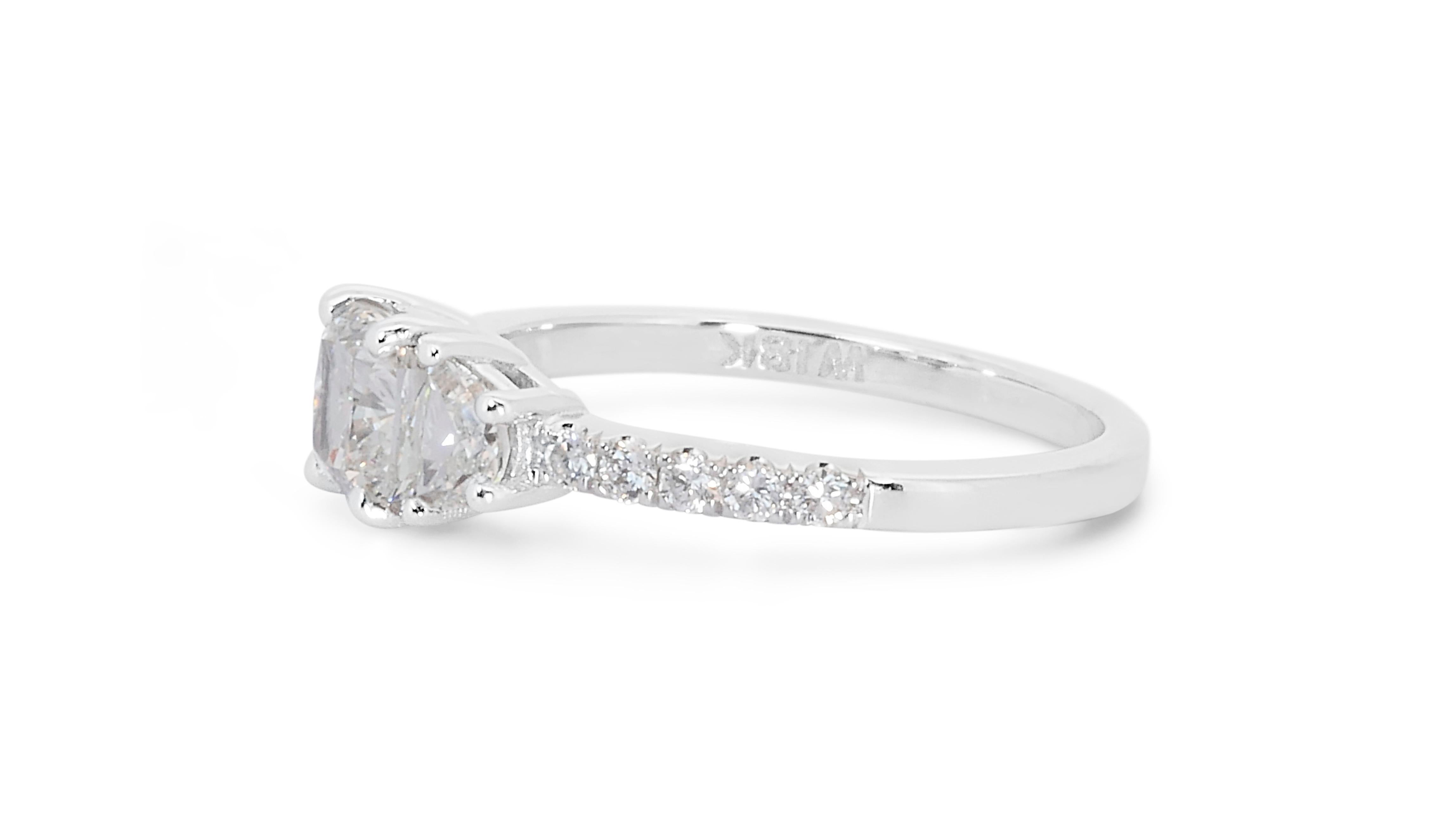 Women's Dazzling 18k White Gold 3 Stone Ring w/ 1.73ct Natural Diamonds IGI Certificate
