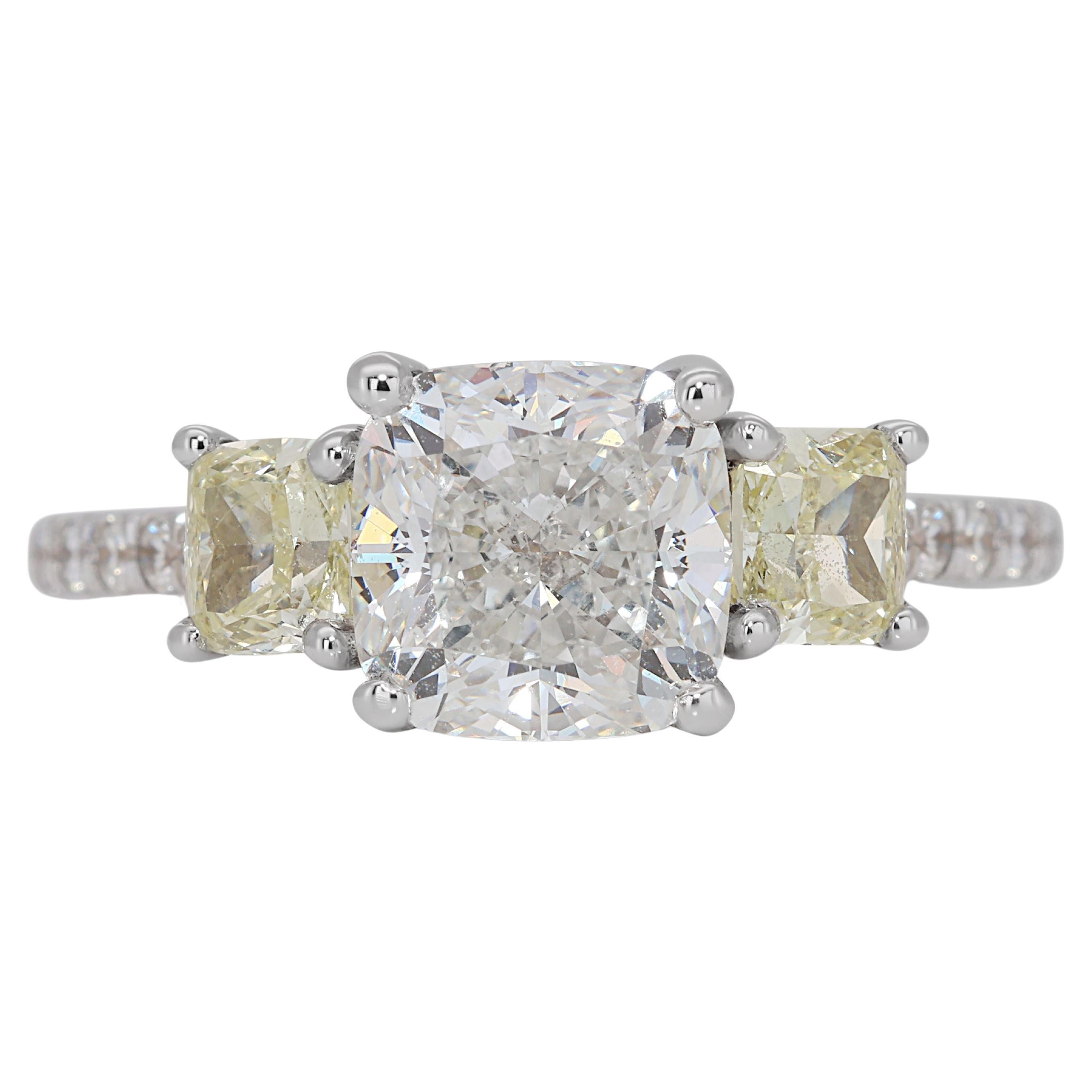 Dazzling 18k White Gold 3 Stone Ring with 2.57 ct Natural Diamonds GIA Cert For Sale