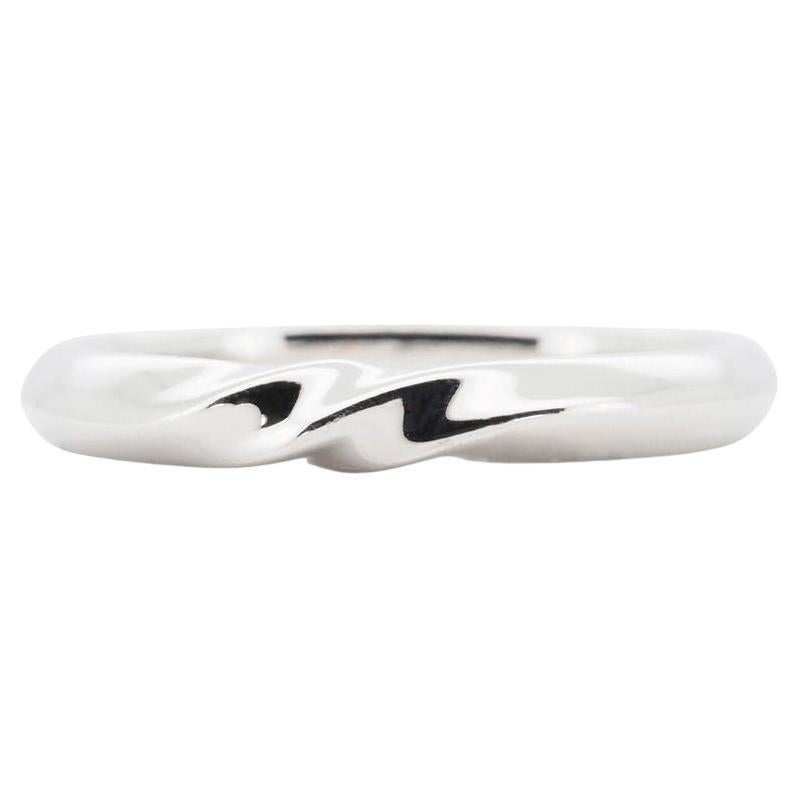 Dazzling 18k White Gold Band Twist Ring  For Sale