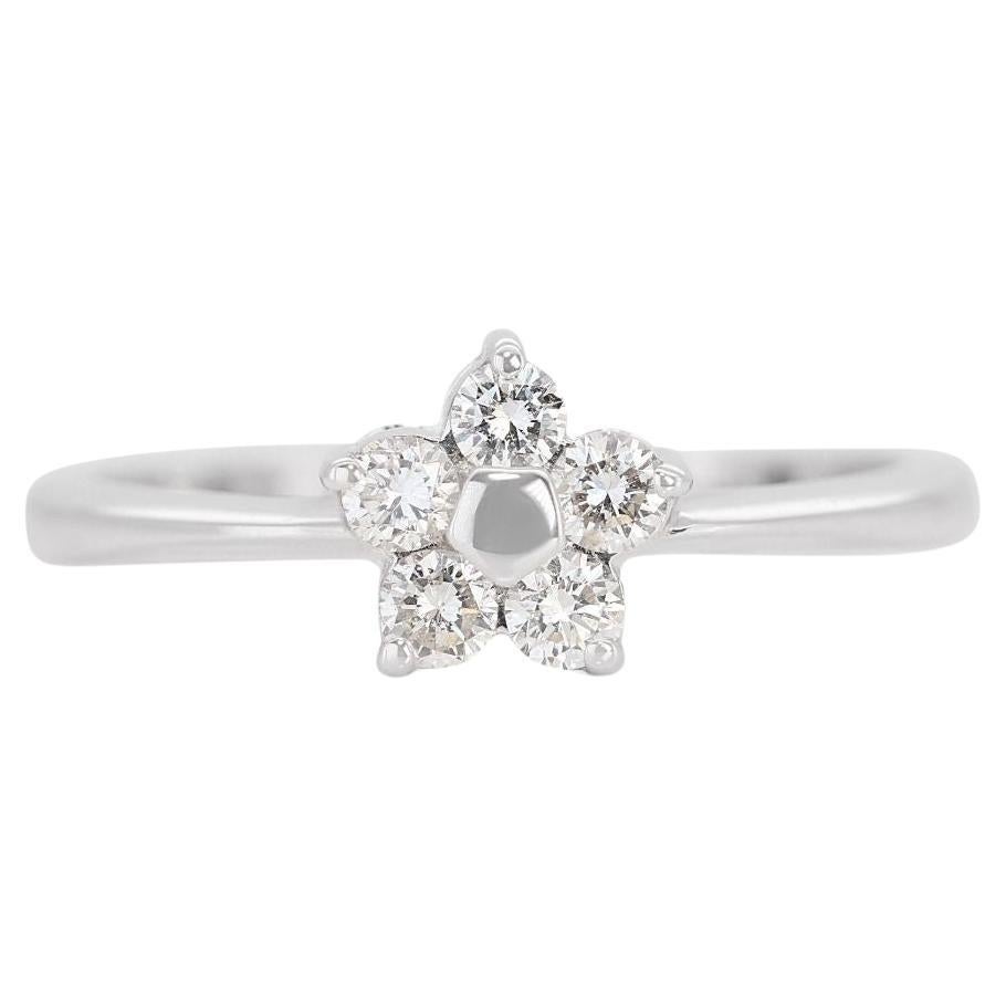 Dazzling 18k White Gold Flower Ring with 0.175ct Natural Diamonds For Sale
