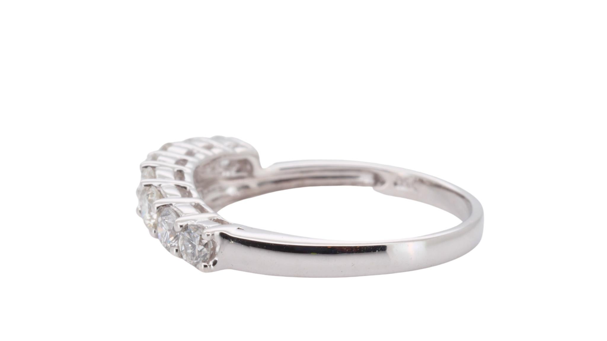 Dazzling 18k White Gold Half Eternity Ring w/ 0.65 Carat Natural Diamonds For Sale 5