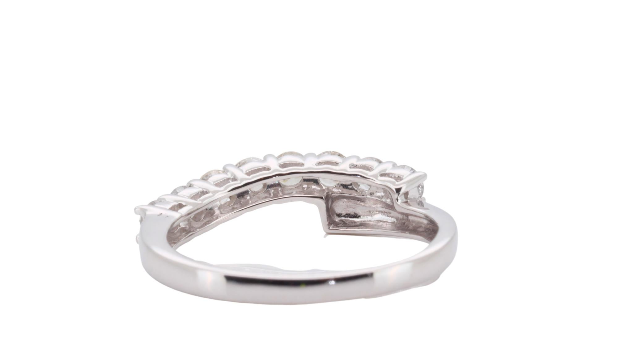 Dazzling 18k White Gold Half Eternity Ring w/ 0.65 Carat Natural Diamonds For Sale 3