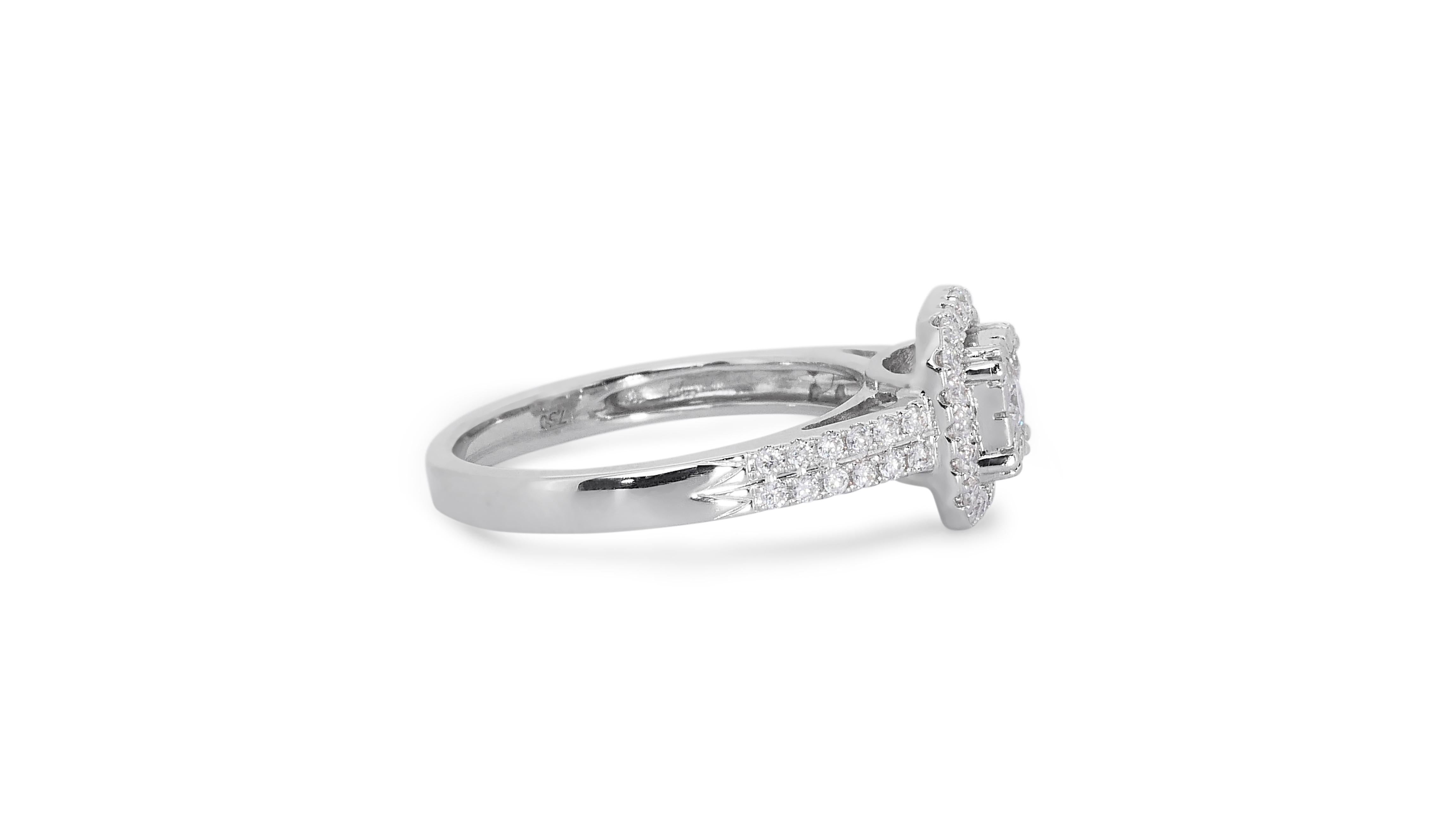 Dazzling 18K White gold Halo Ring w/ 1.0 ct total natural diamonds For Sale 1