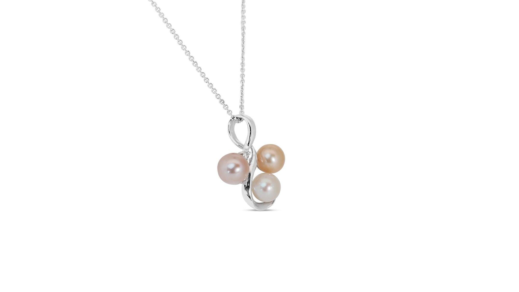Splendida collana in oro bianco 18k con perla naturale da 0,01 carati  e Diamond AIG Cert in vendita 2
