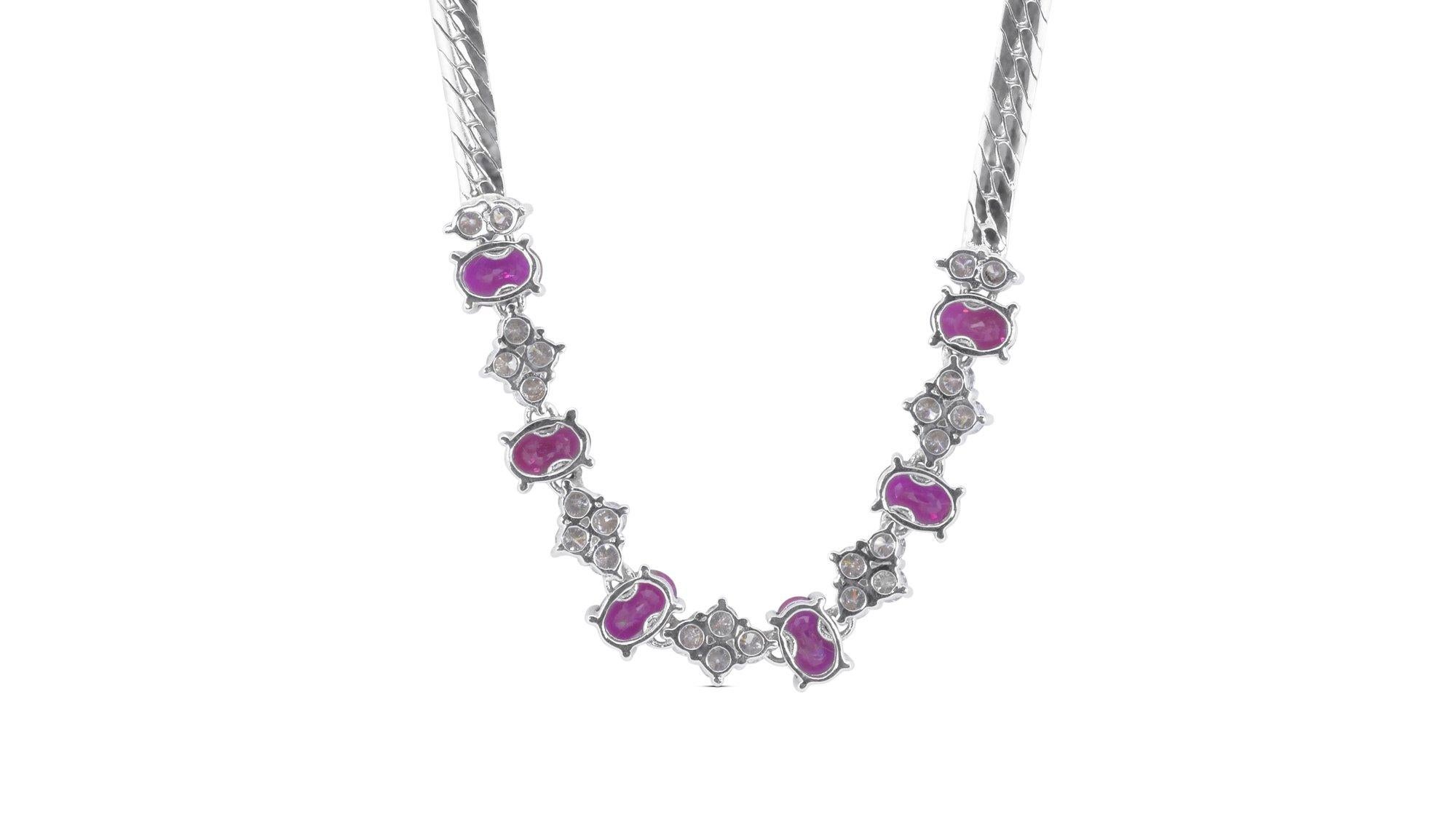 Dazzling 18k White Gold Necklace w/ 2.85ct Rubies and Natural Diamonds IGI Cert In New Condition In רמת גן, IL