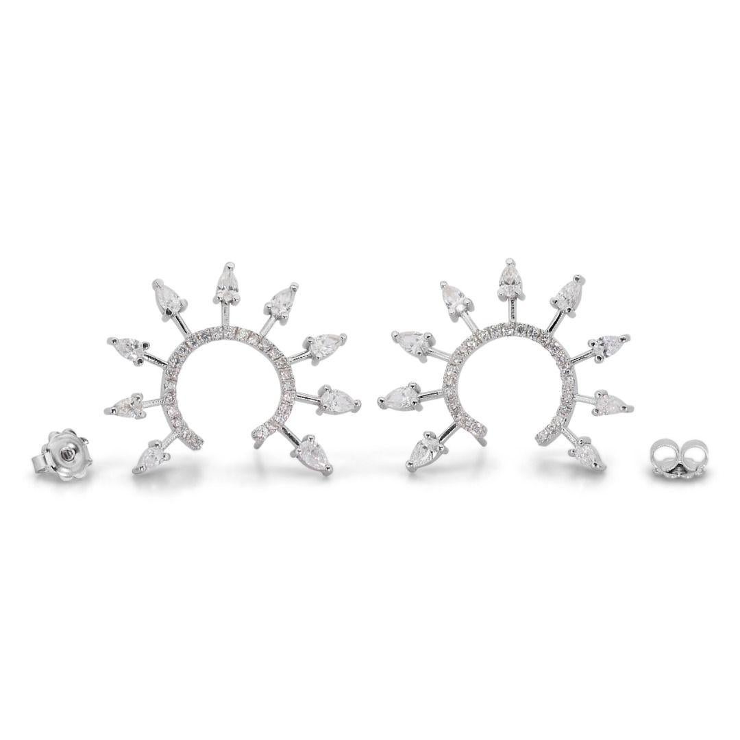 Deslumbrante par de pendientes puño de oro blanco de 18 quilates en venta 1