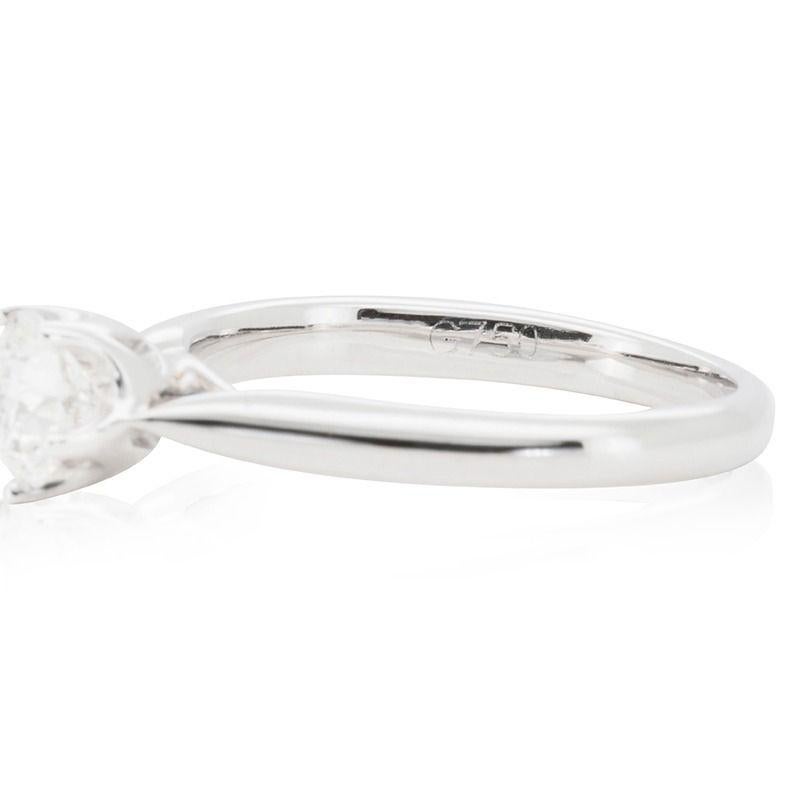 Round Cut Dazzling  18K White Gold Ring with 0.42 ct Natural Diamonds For Sale