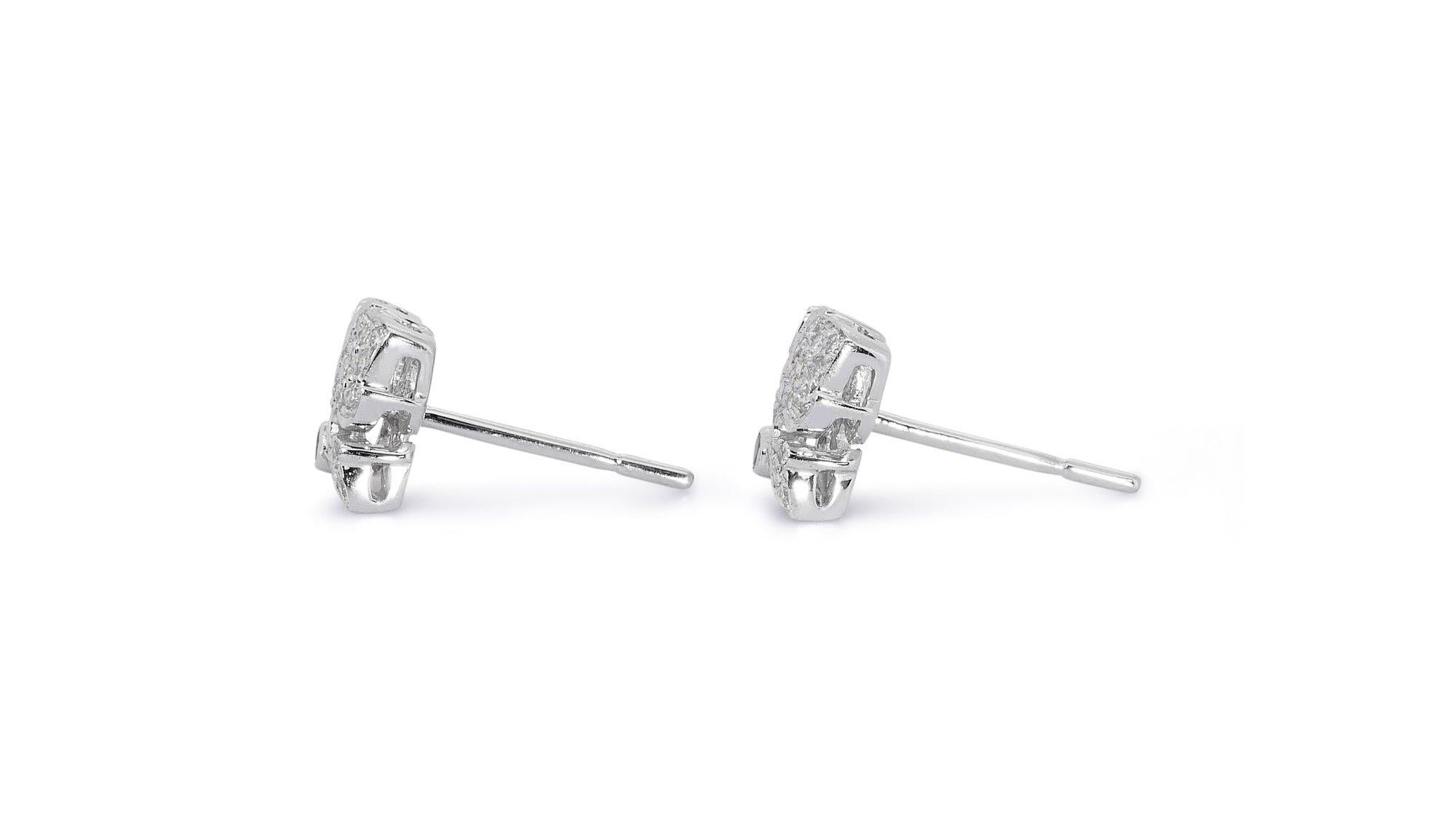 Dazzling 18k White Gold Stud Earrings W/ 0.88 Ct Natural Diamonds Aig Cert For Sale 1